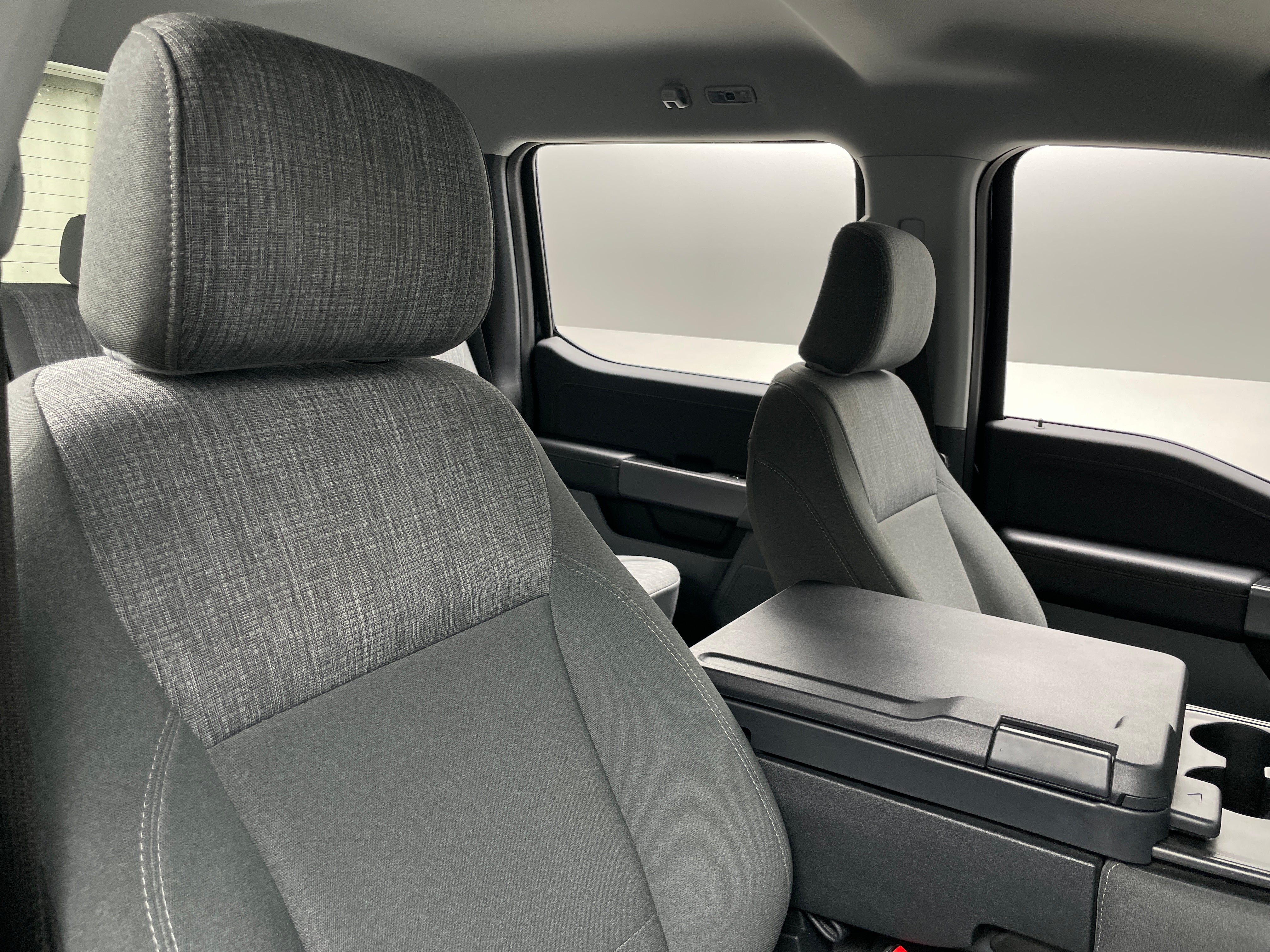 2022 Ford Econoline E-150 2