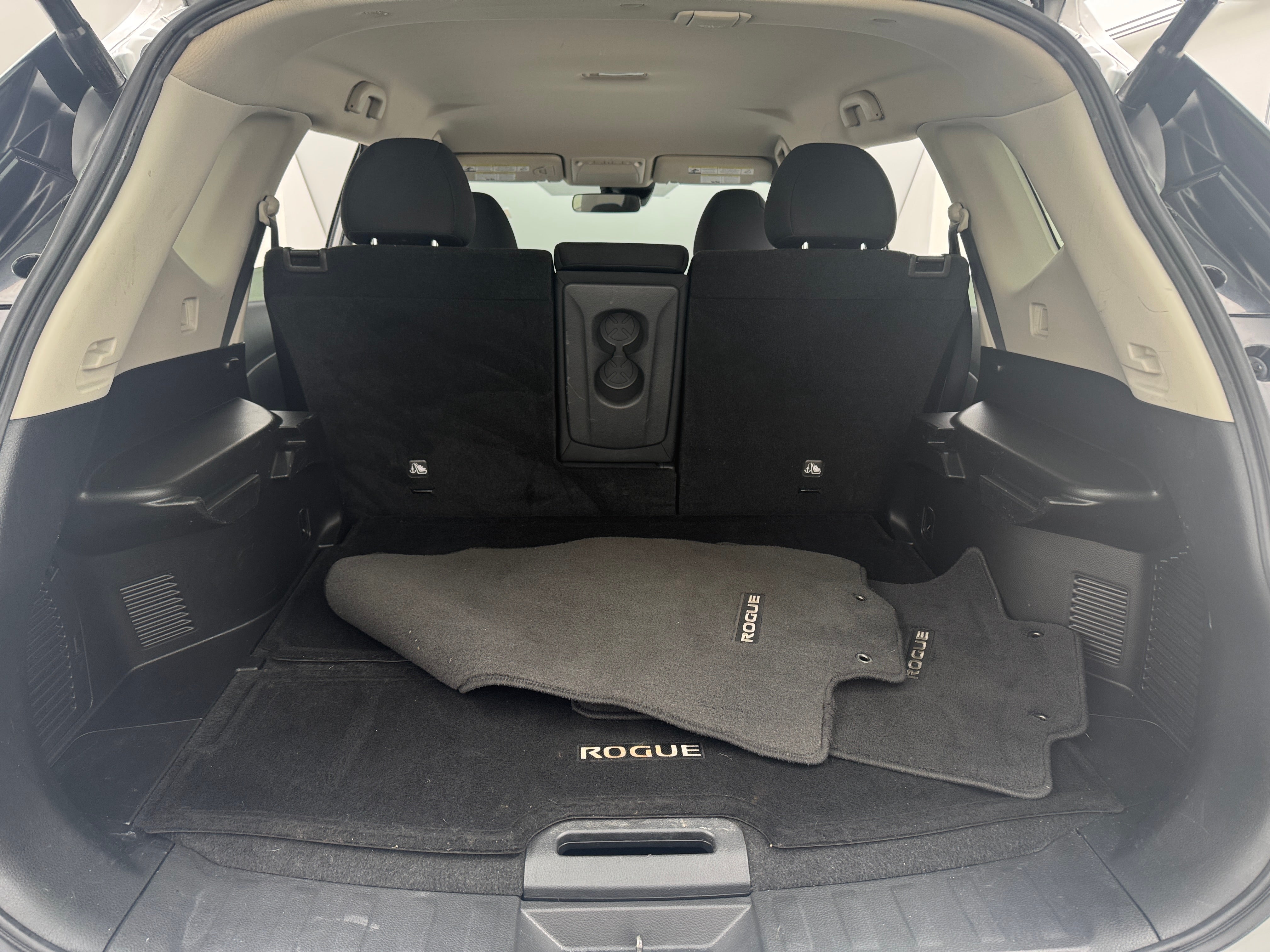 2019 Nissan Rogue SV 7