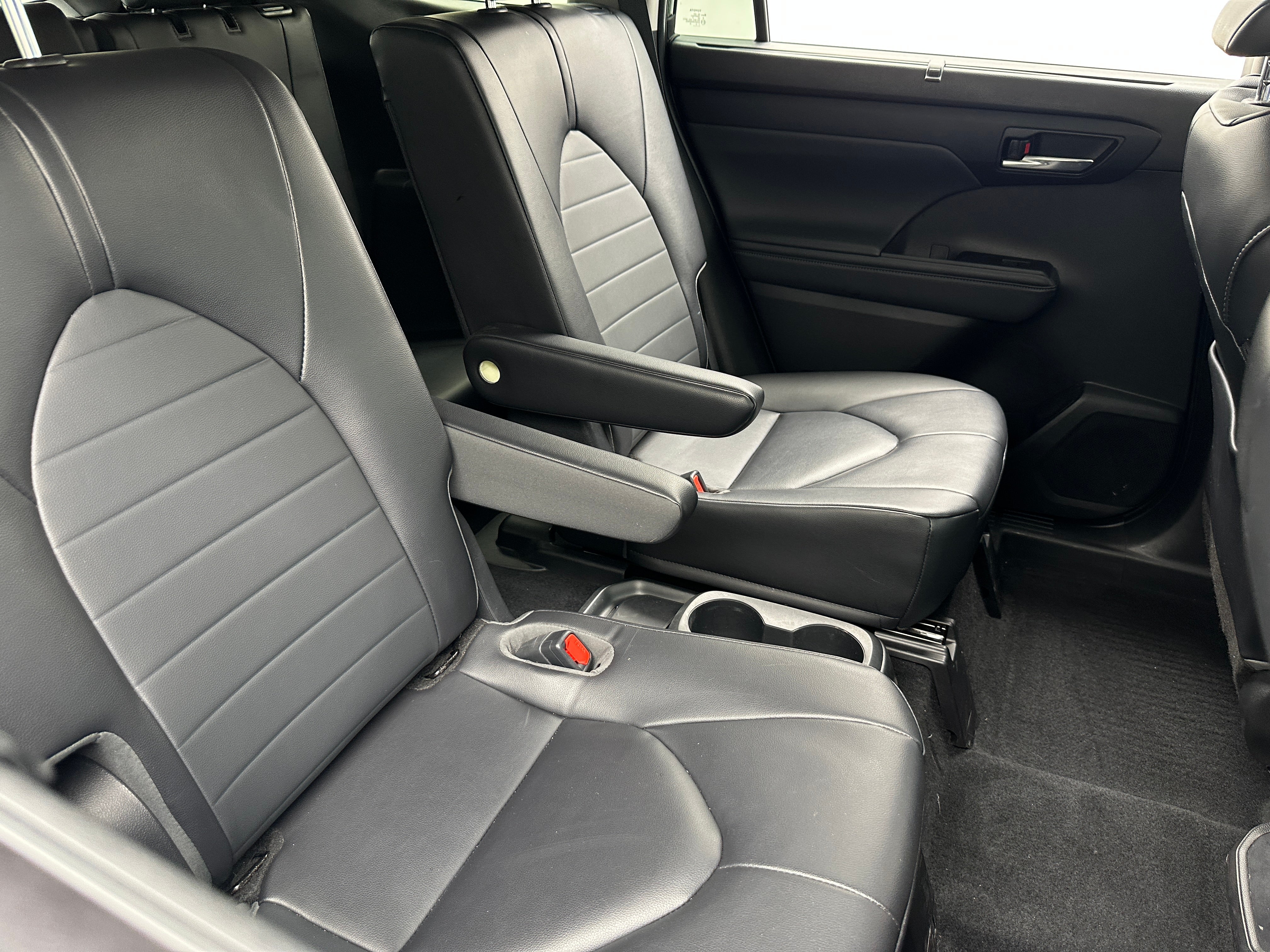 2023 Toyota Highlander XLE 5