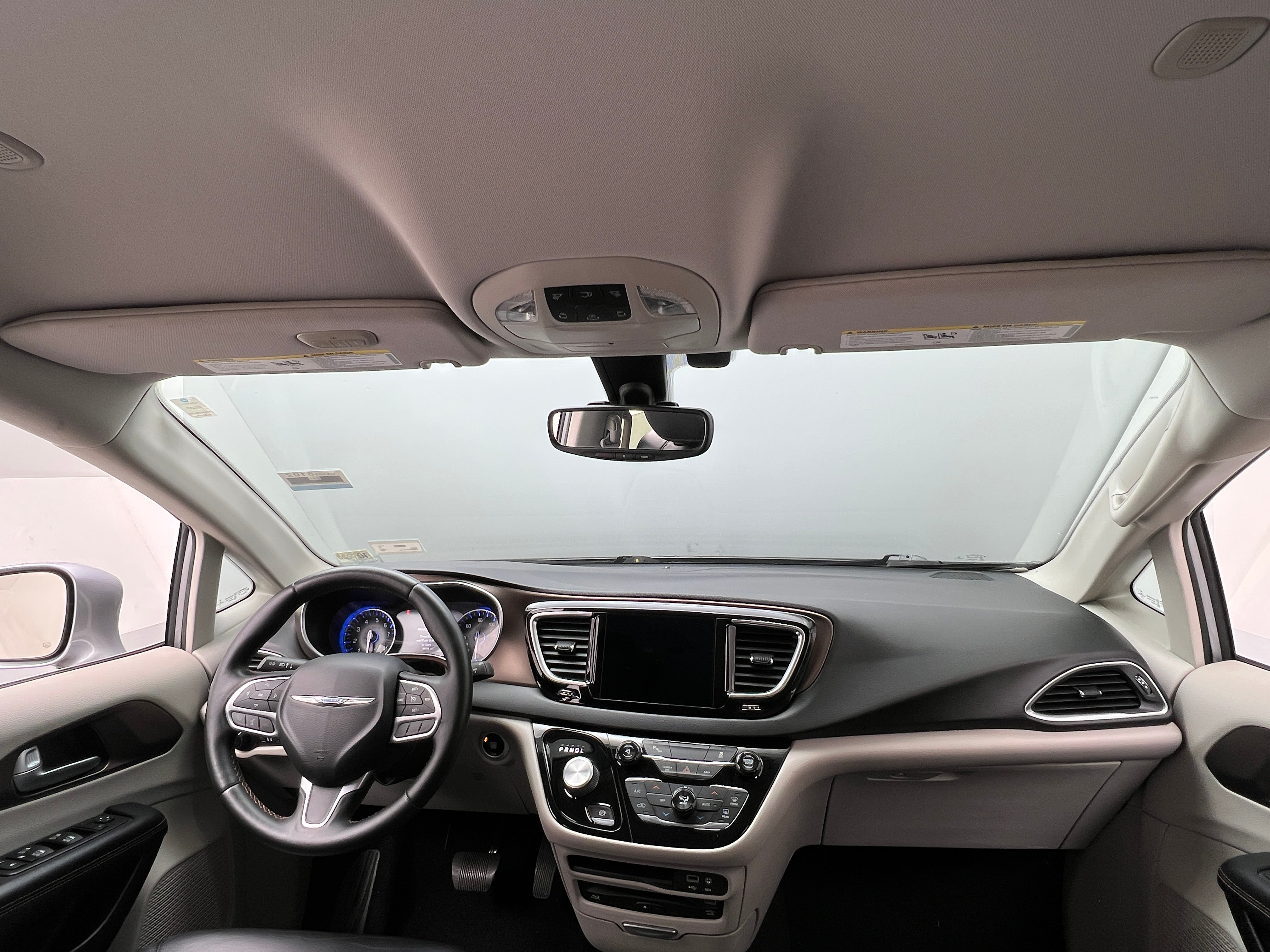 2017 Chrysler Pacifica  2