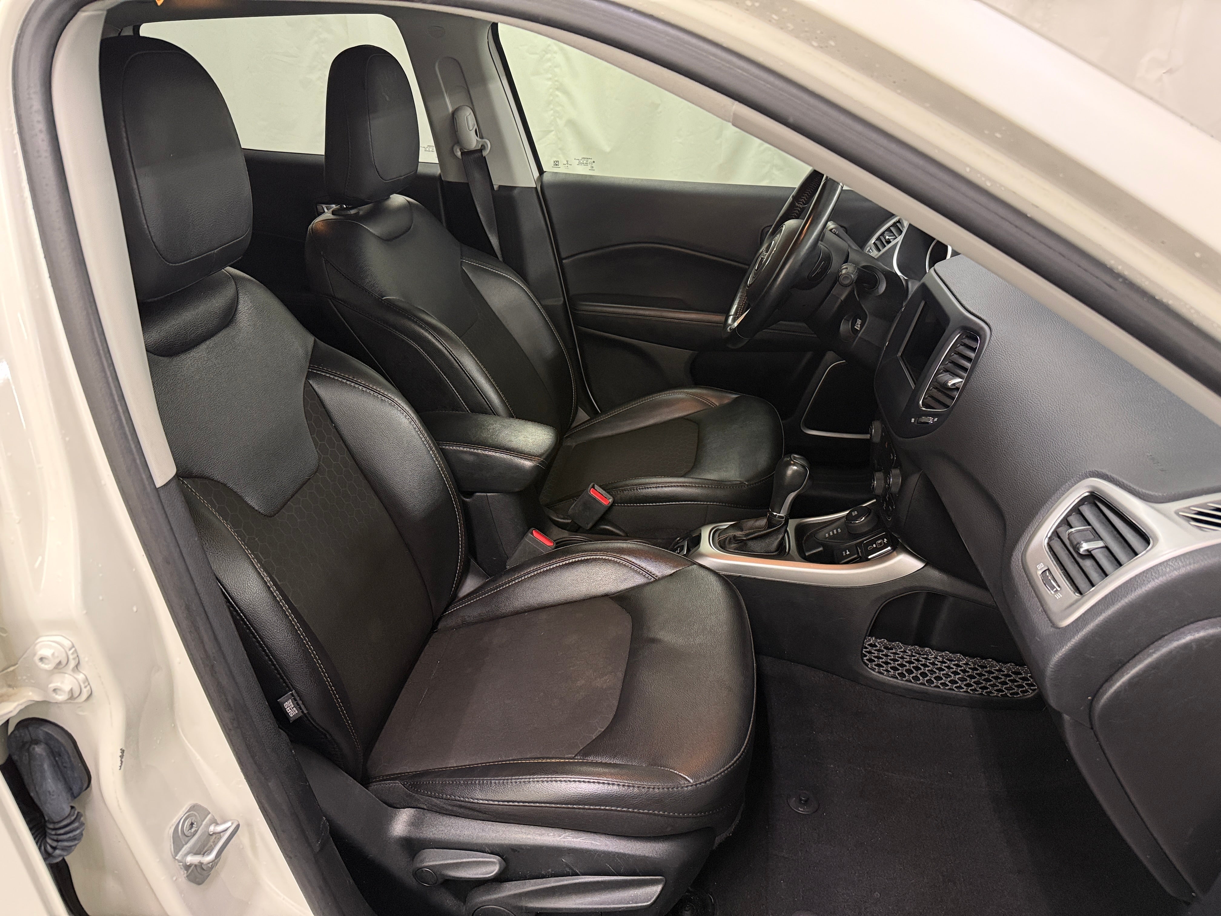 2021 Jeep Compass Latitude 2