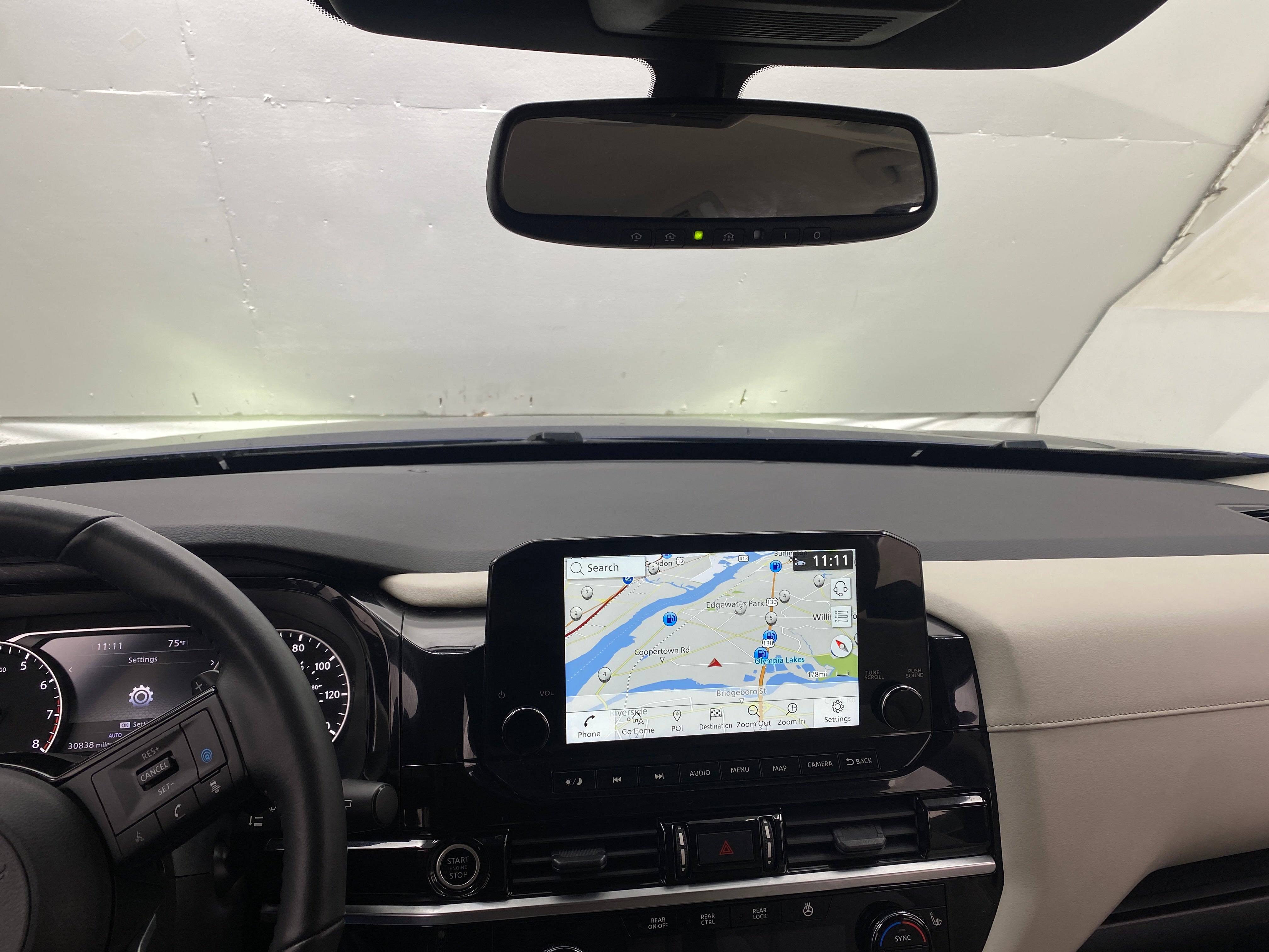 2022 Nissan Pathfinder SL 2