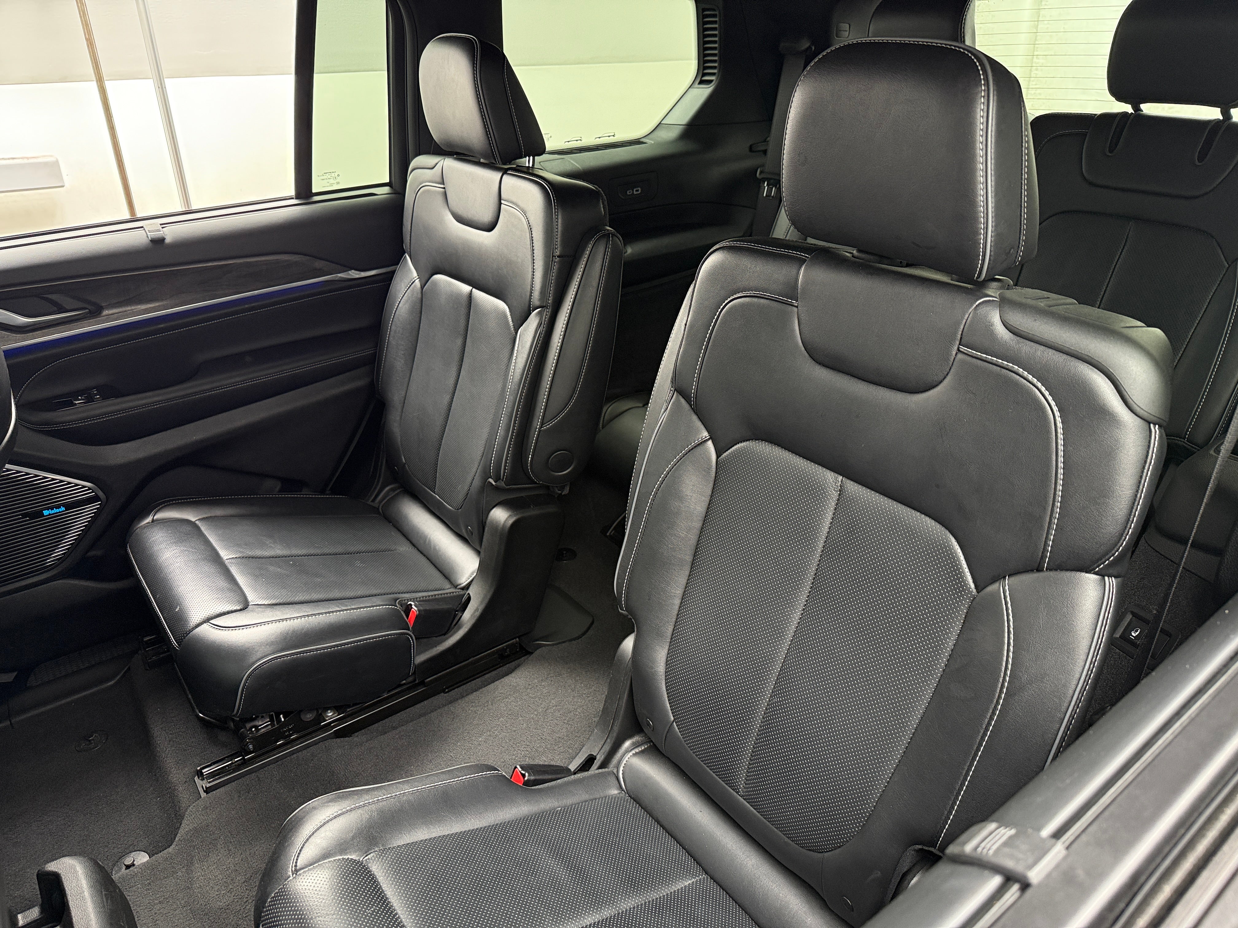 2021 Jeep Grand Cherokee L Overland 5