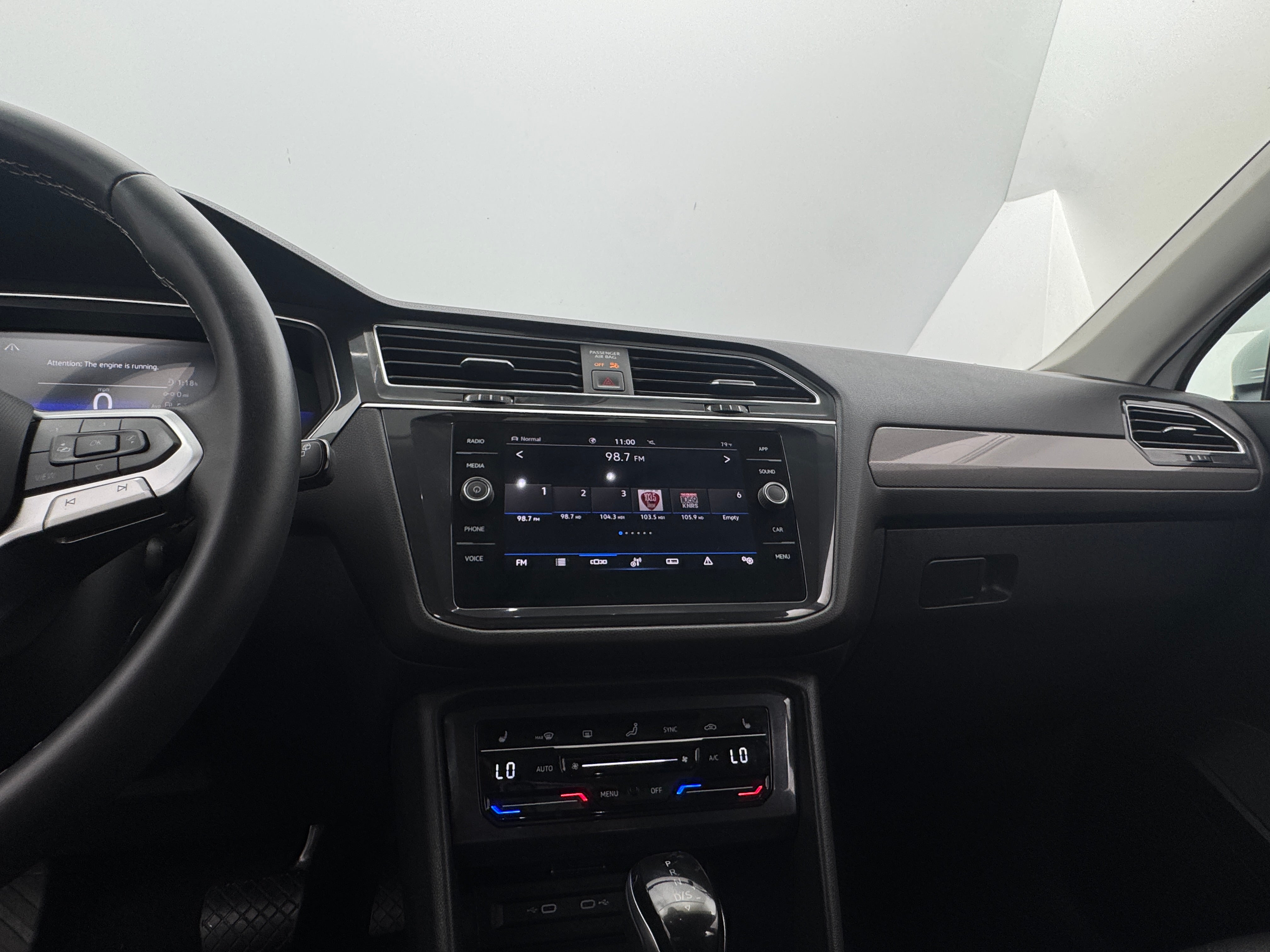 2024 Volkswagen Tiguan SE 3