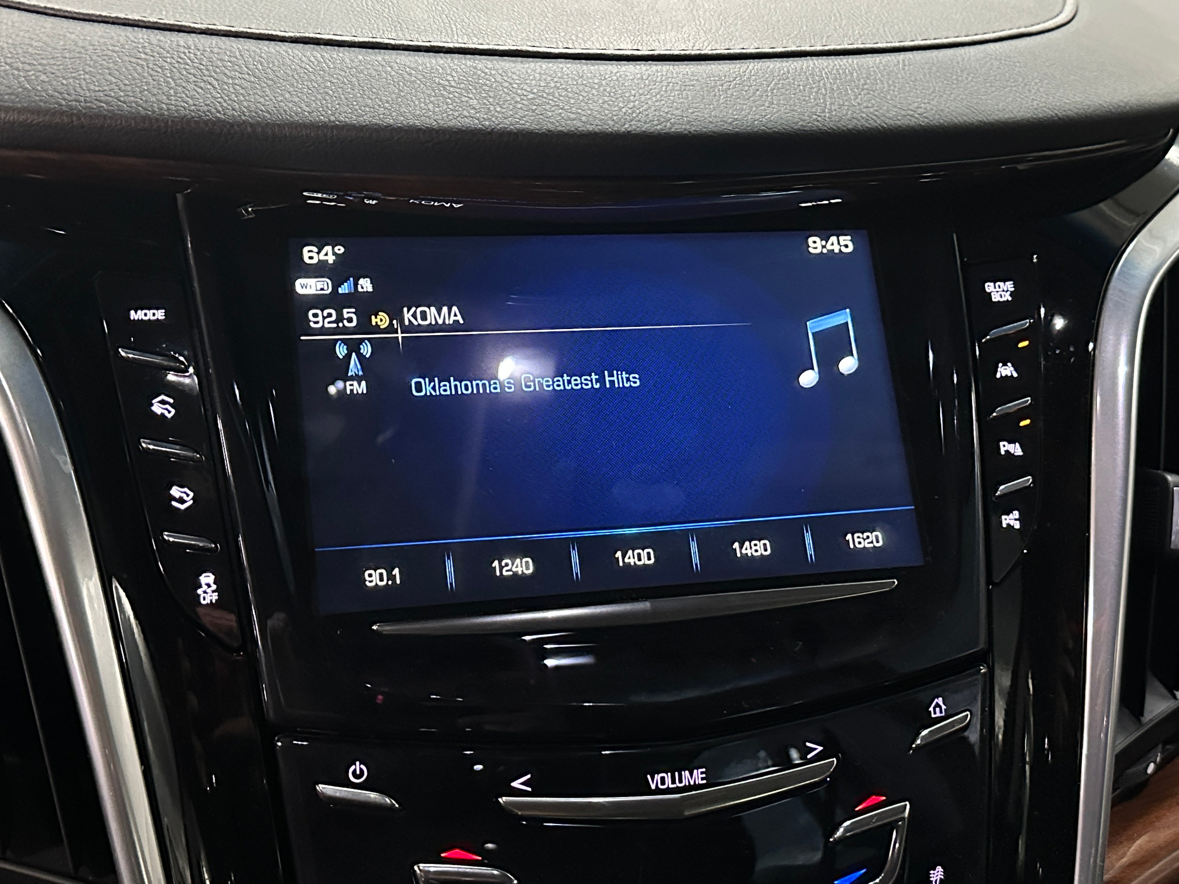 2019 Cadillac Escalade Premium Luxury 3