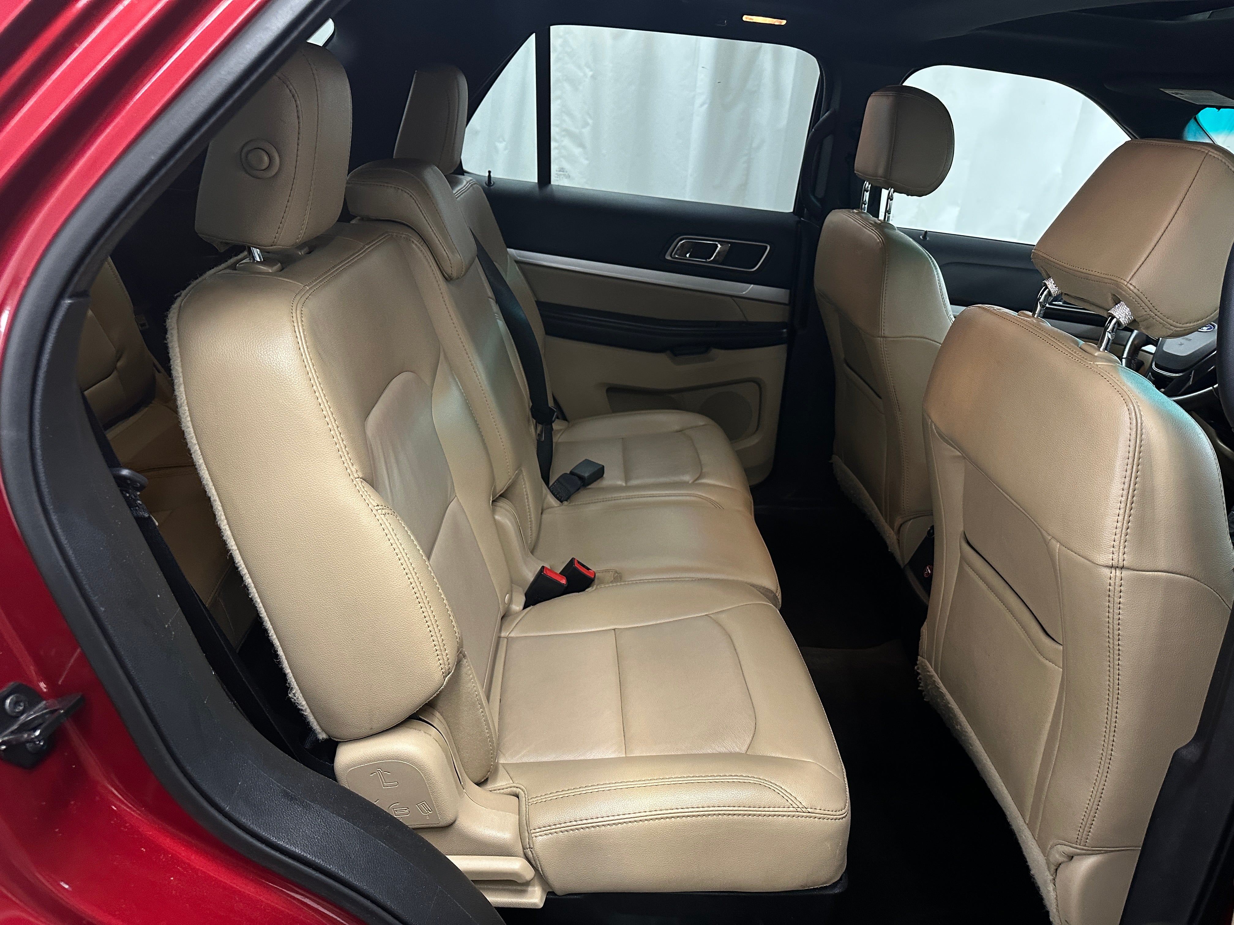 2016 Ford Explorer XLT 5