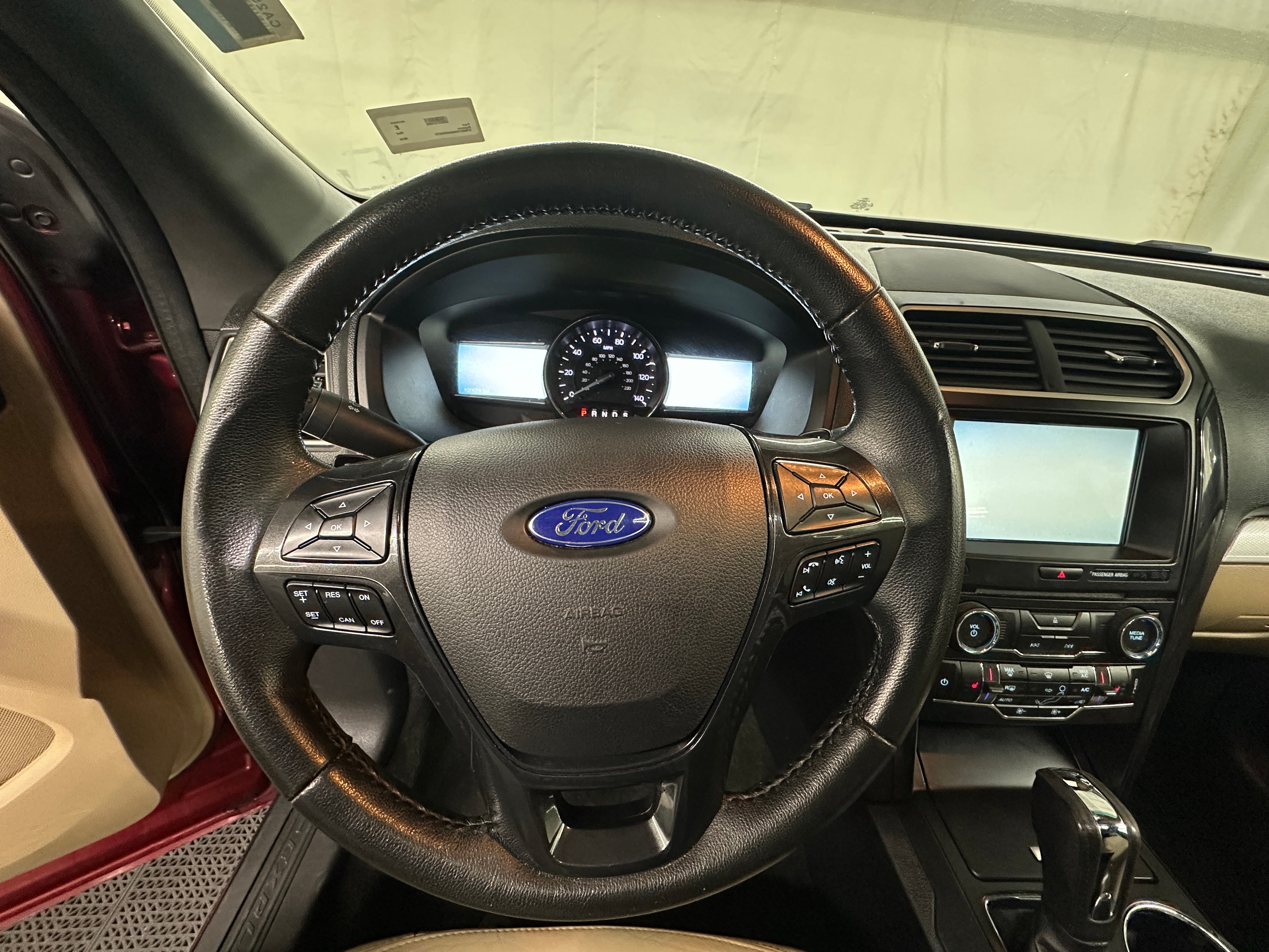 2016 Ford Explorer XLT 4