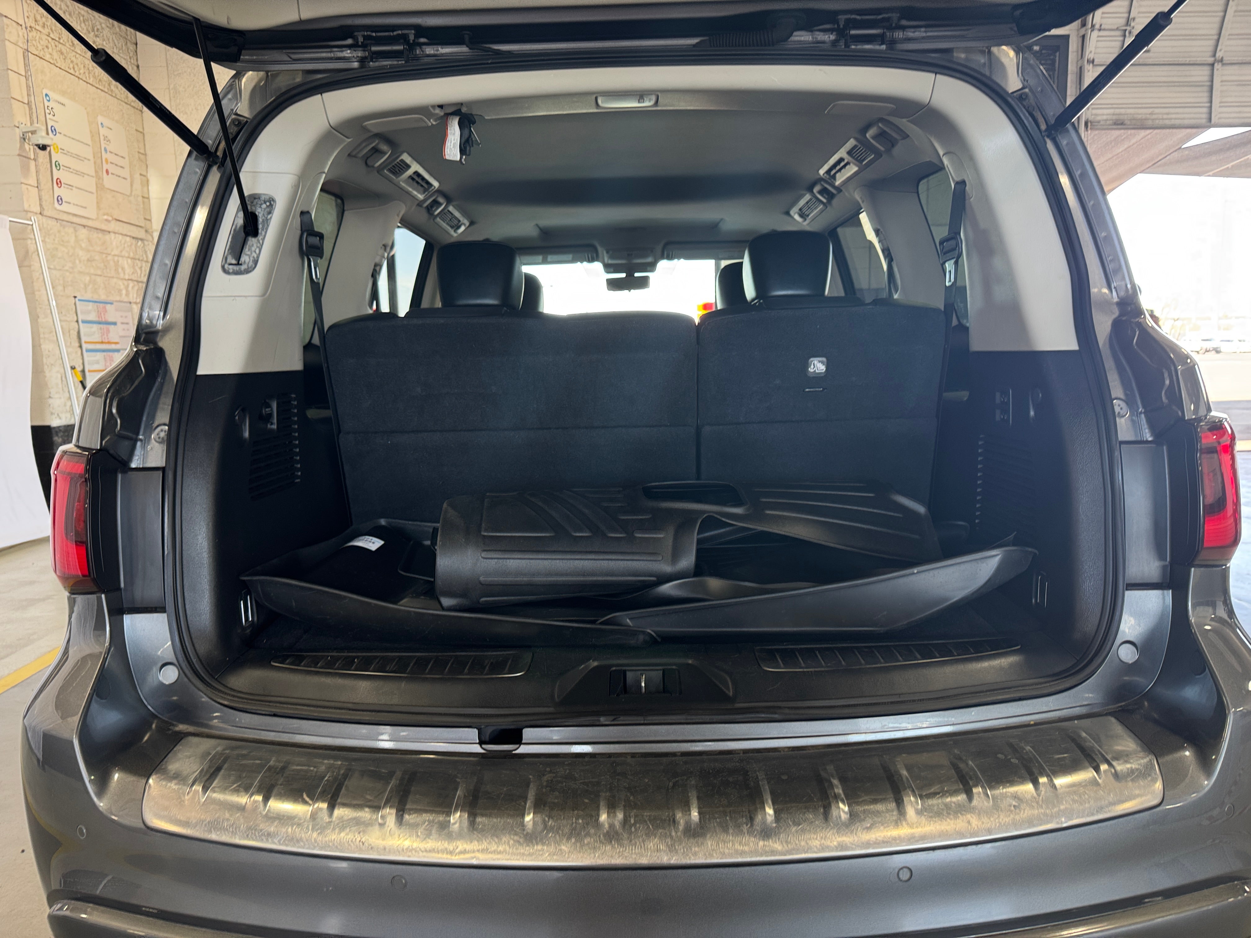 2020 INFINITI QX80 Luxe 6
