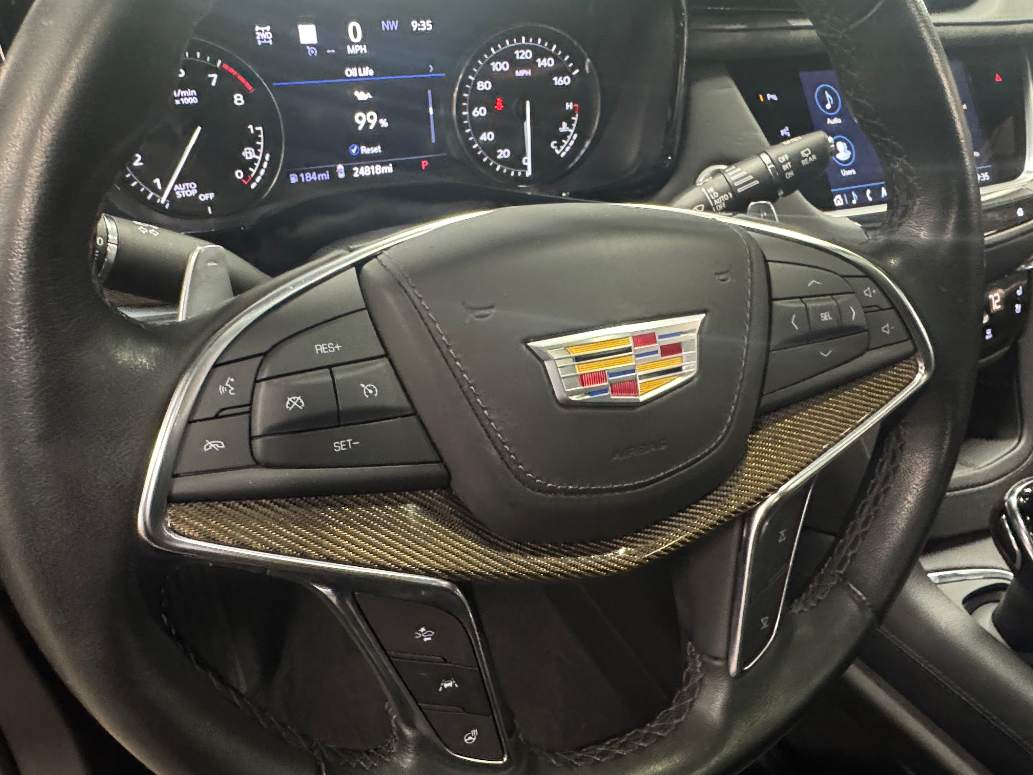 2023 Cadillac XT5 Sport 4