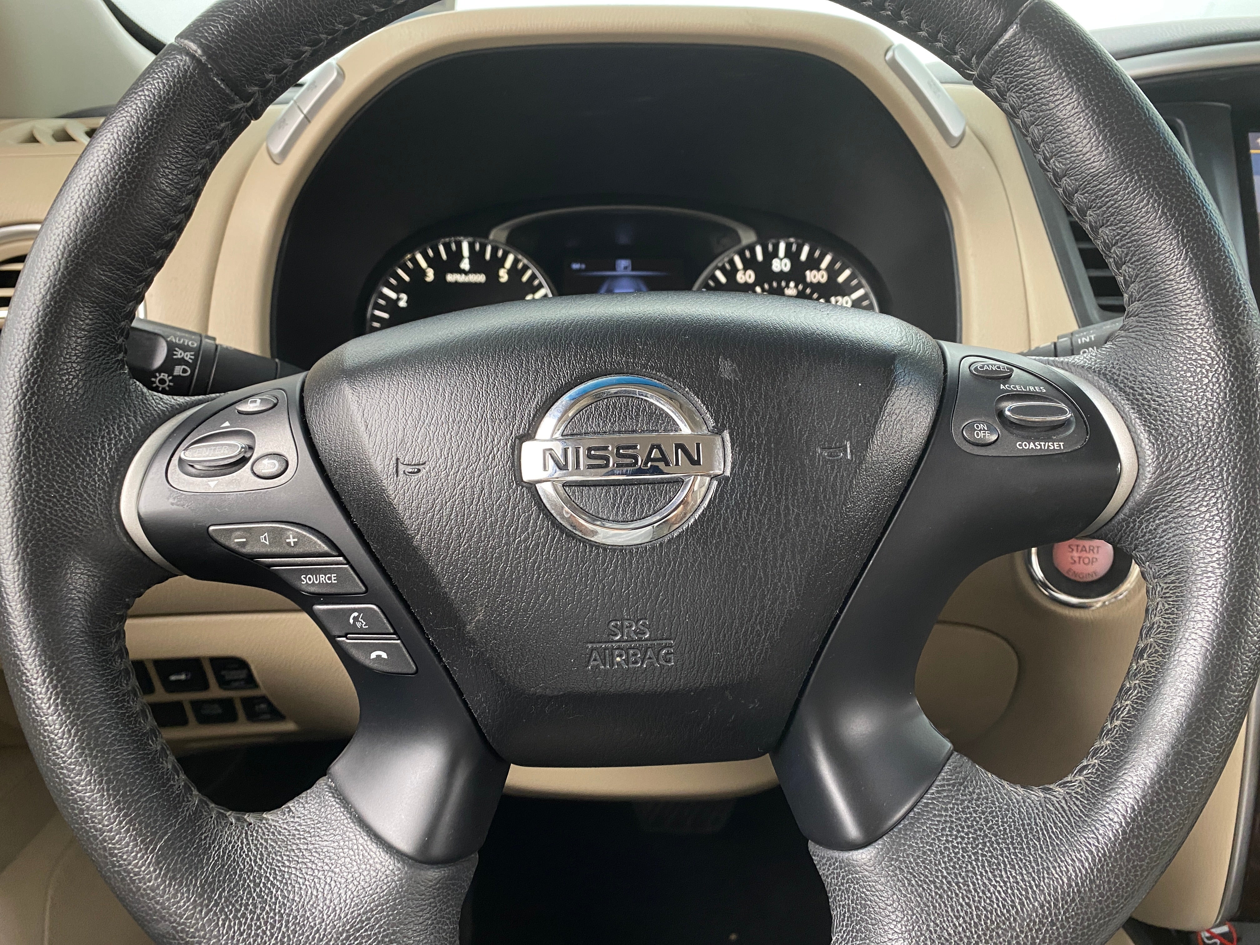 2016 Nissan Pathfinder SL 4