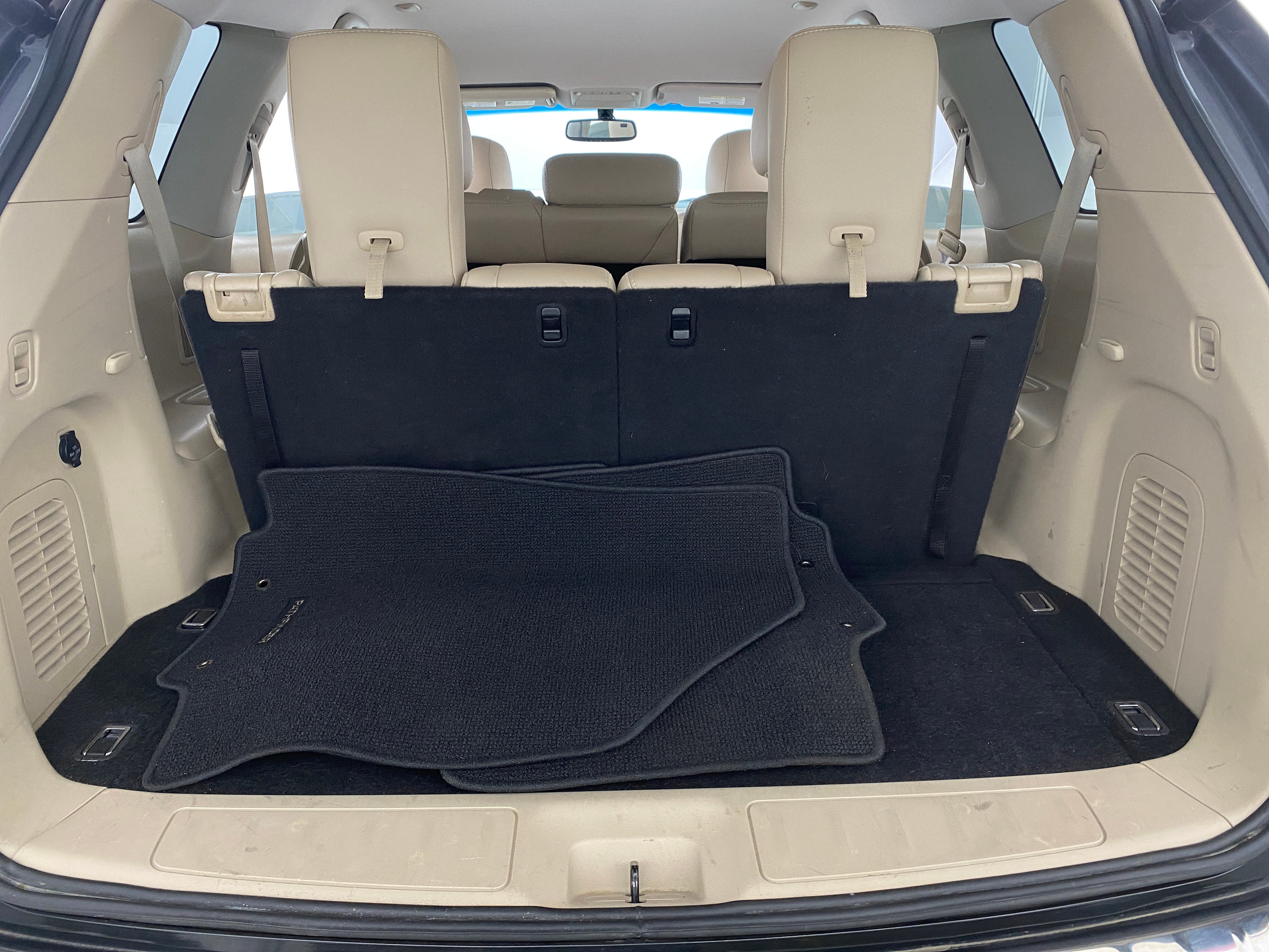 2016 Nissan Pathfinder SL 6
