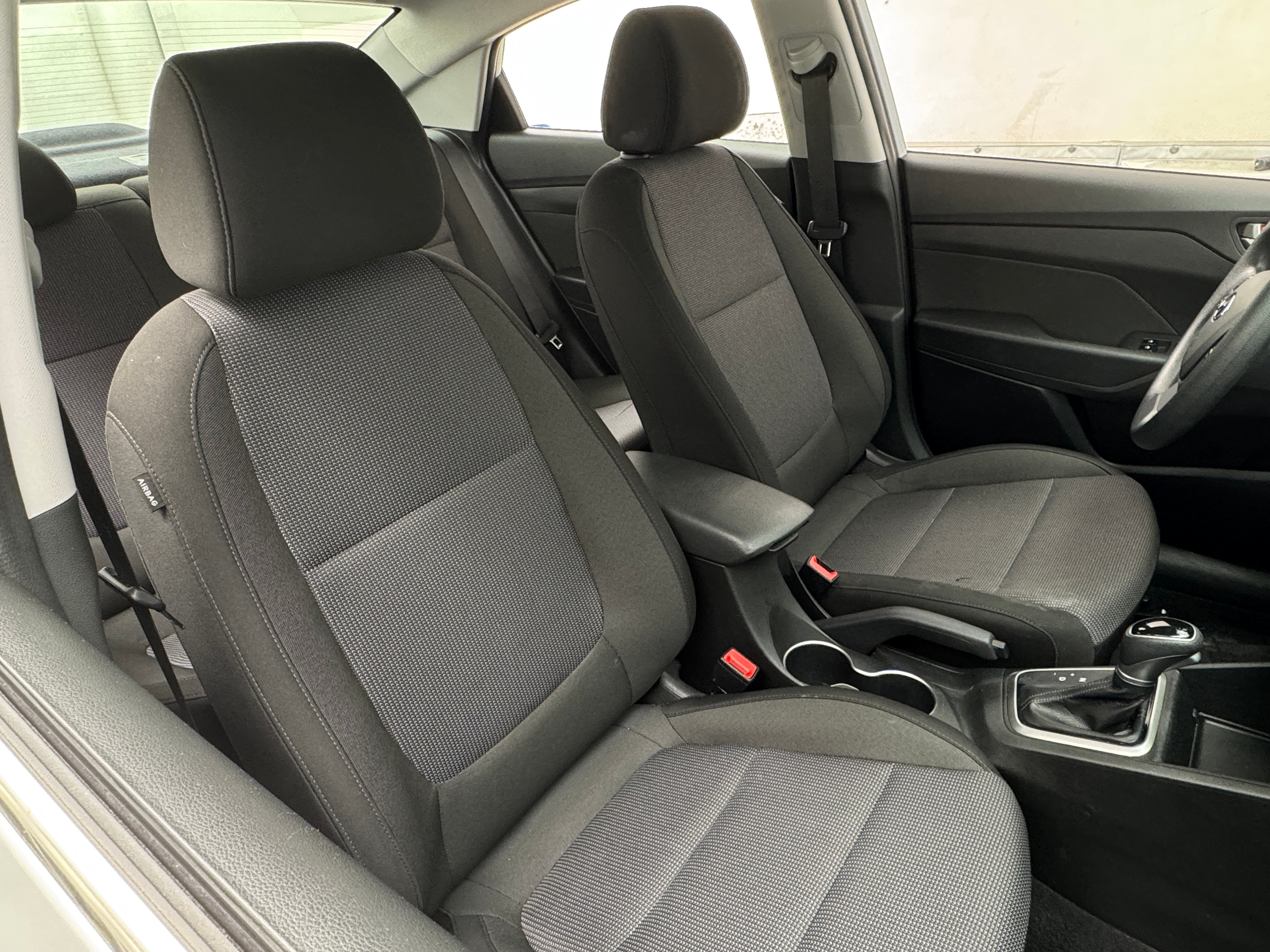 2022 Hyundai Accent SEL 2