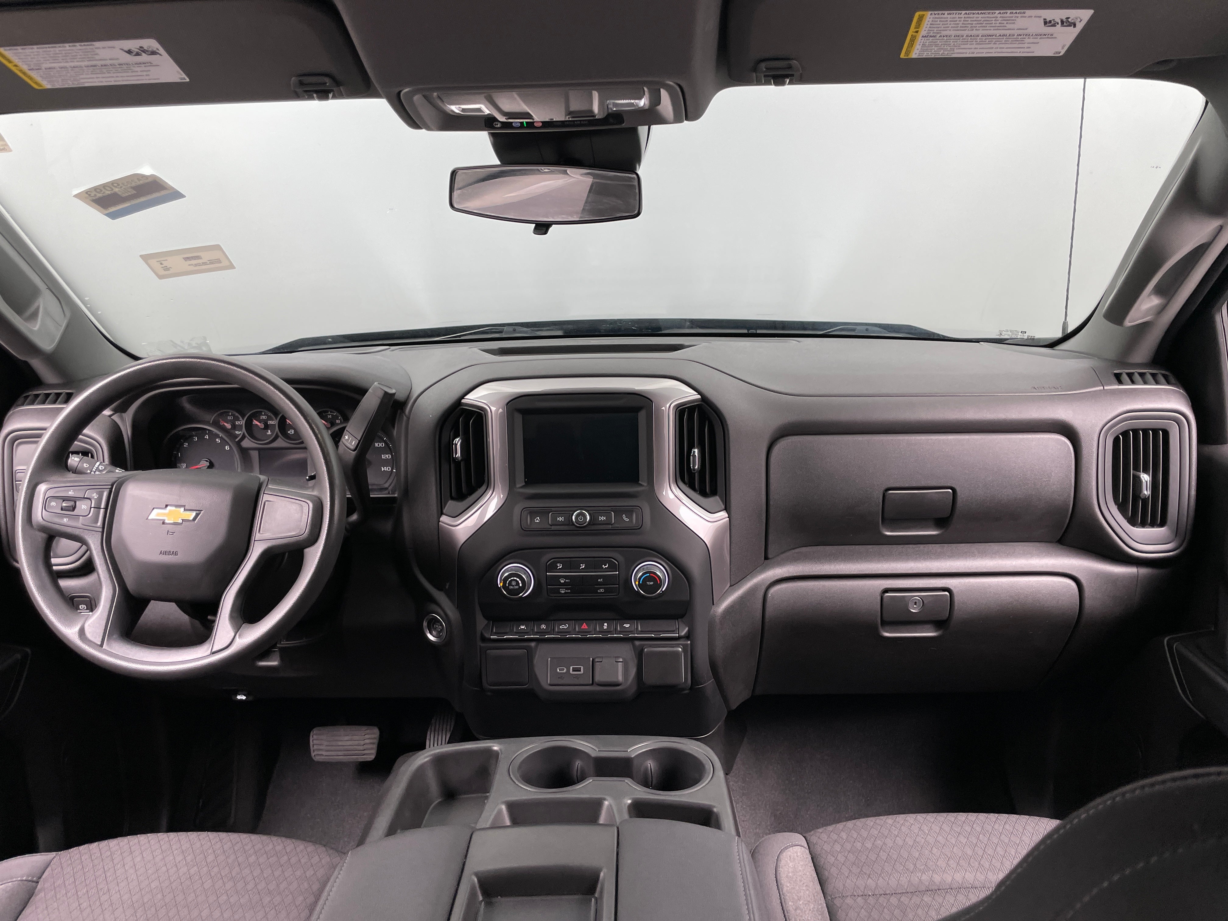 2022 Chevrolet Silverado 1500 Custom 3