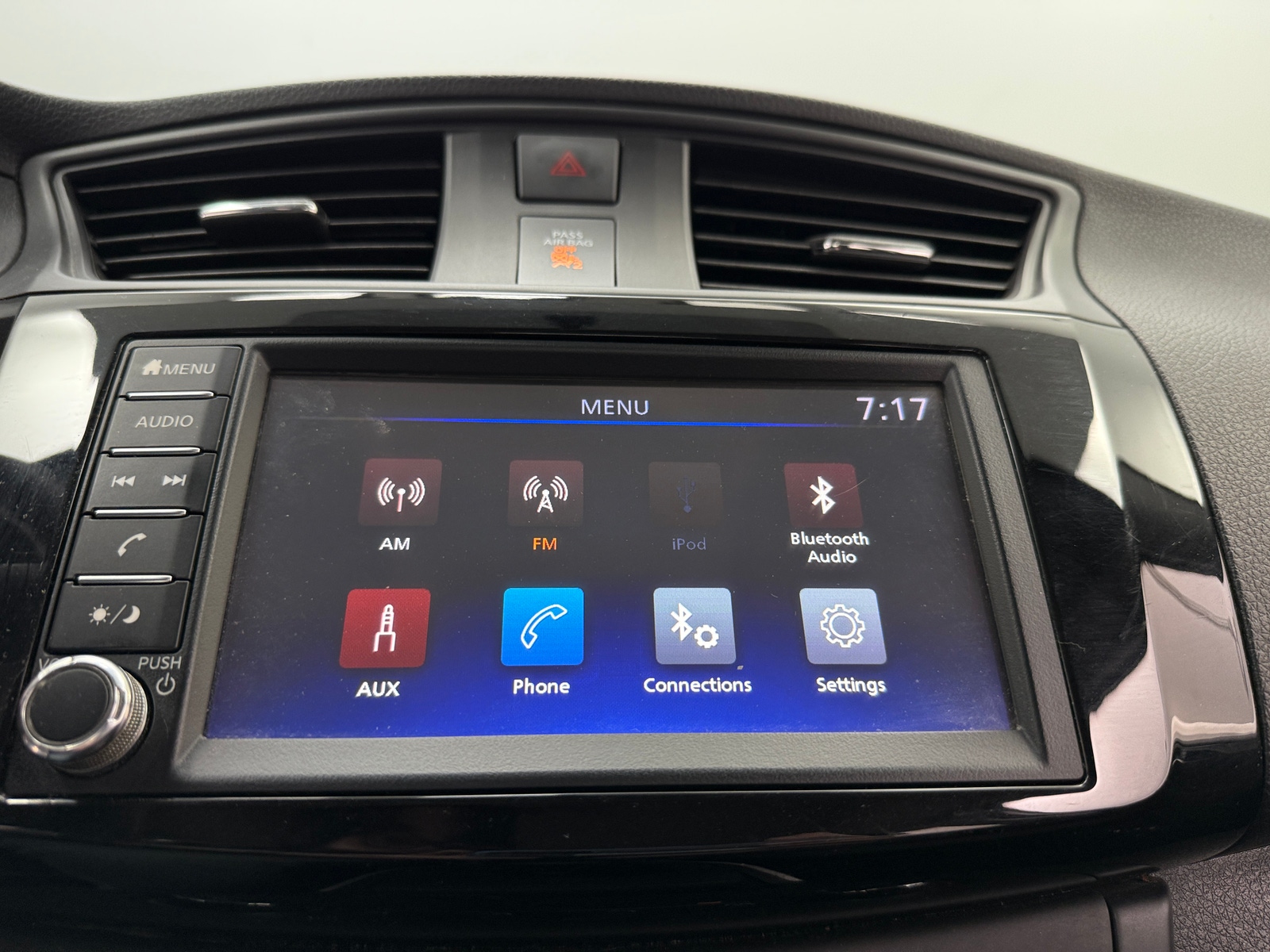 Thumbnail: 2019 Nissan Sentra - 4