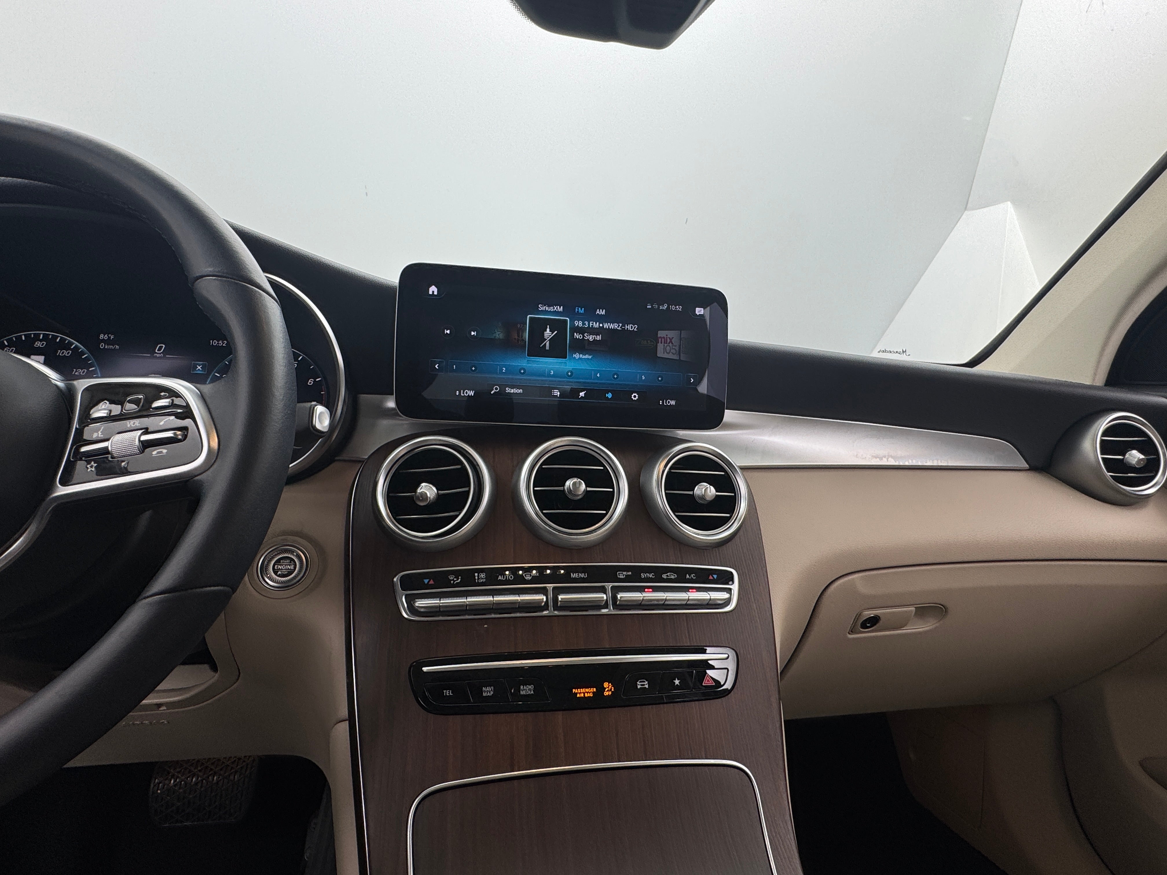 2021 Mercedes-Benz GLC 300 3