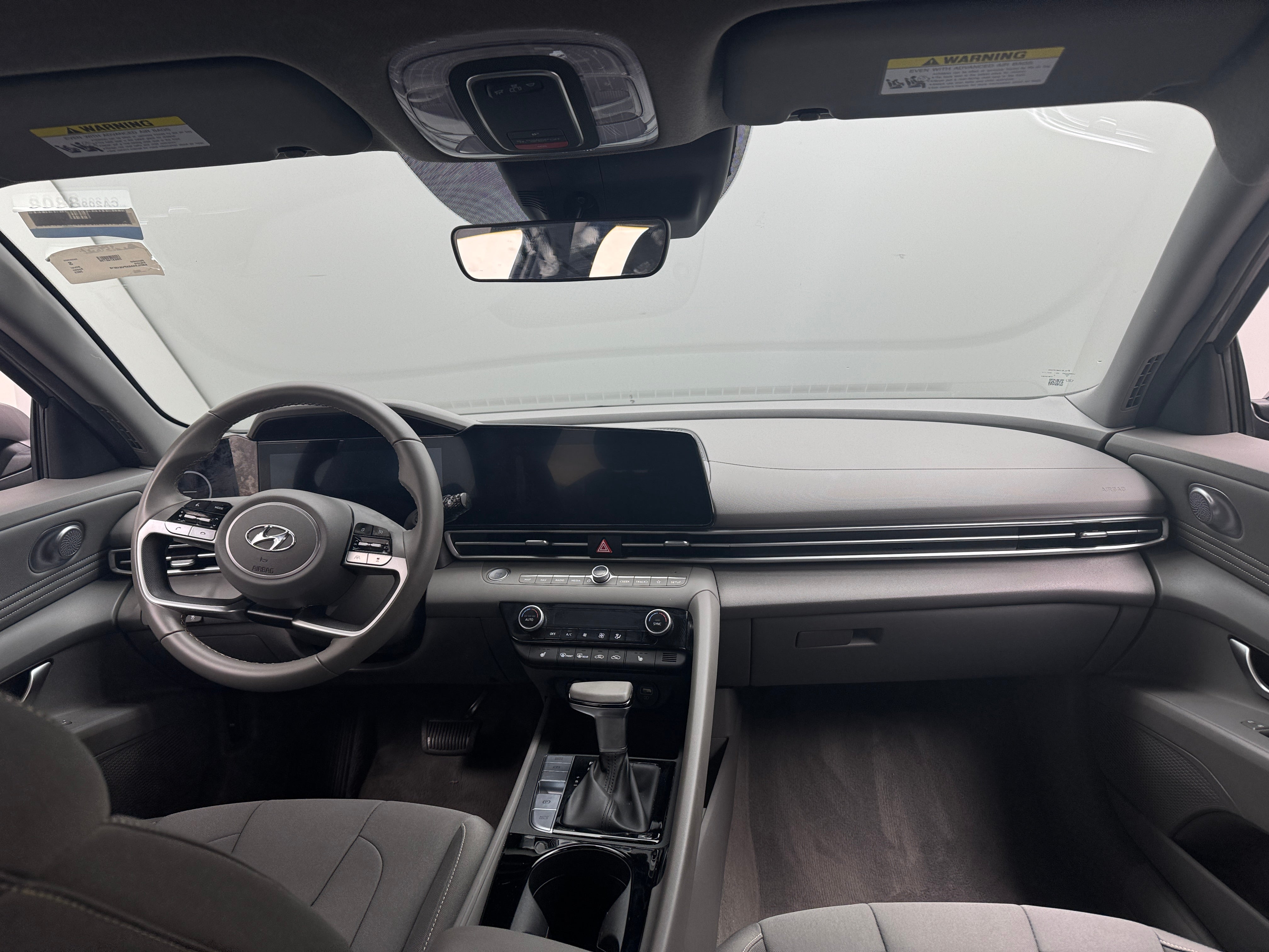 2023 Hyundai Elantra SEL 3