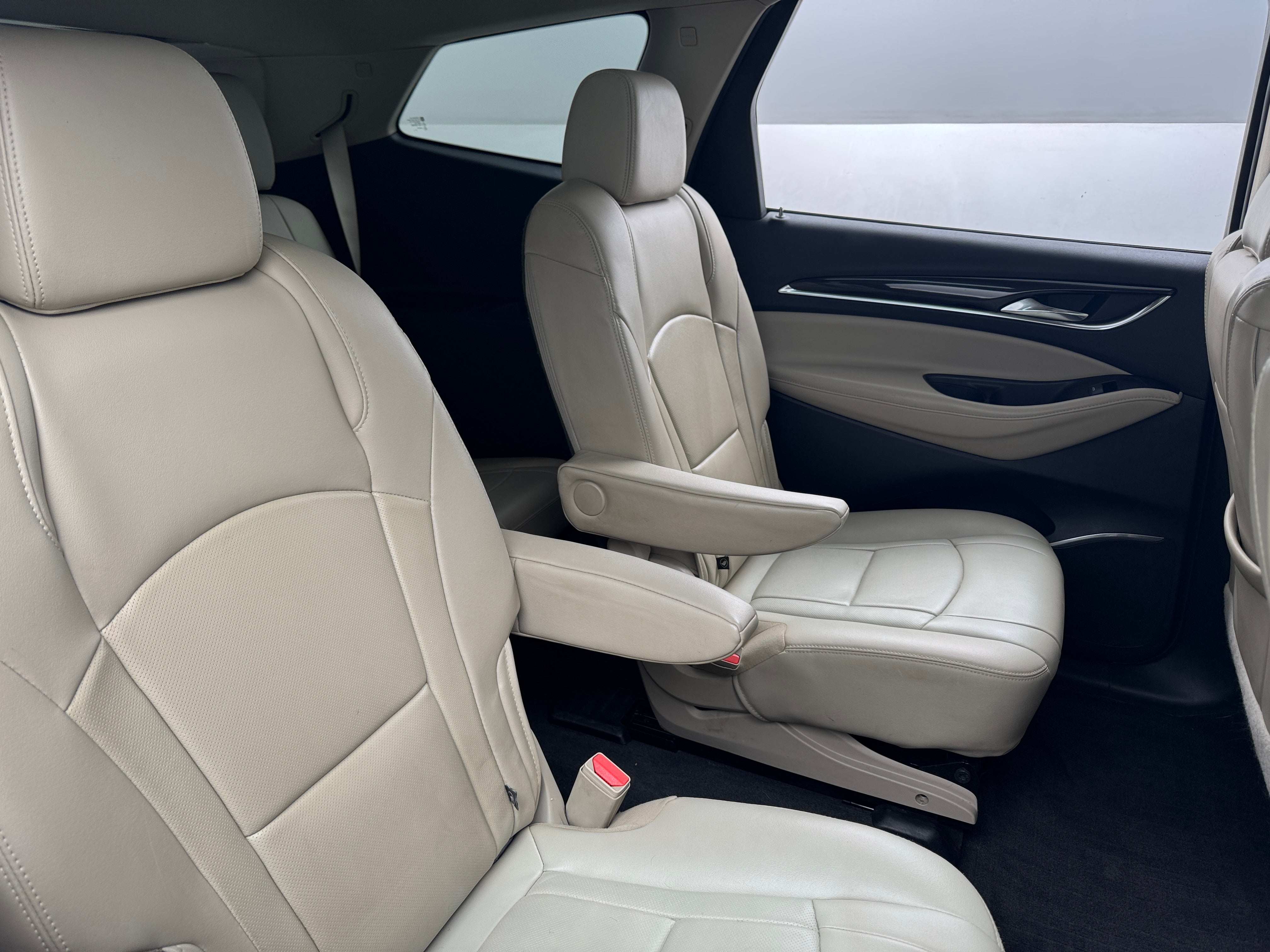 2019 Buick Enclave Essence 5