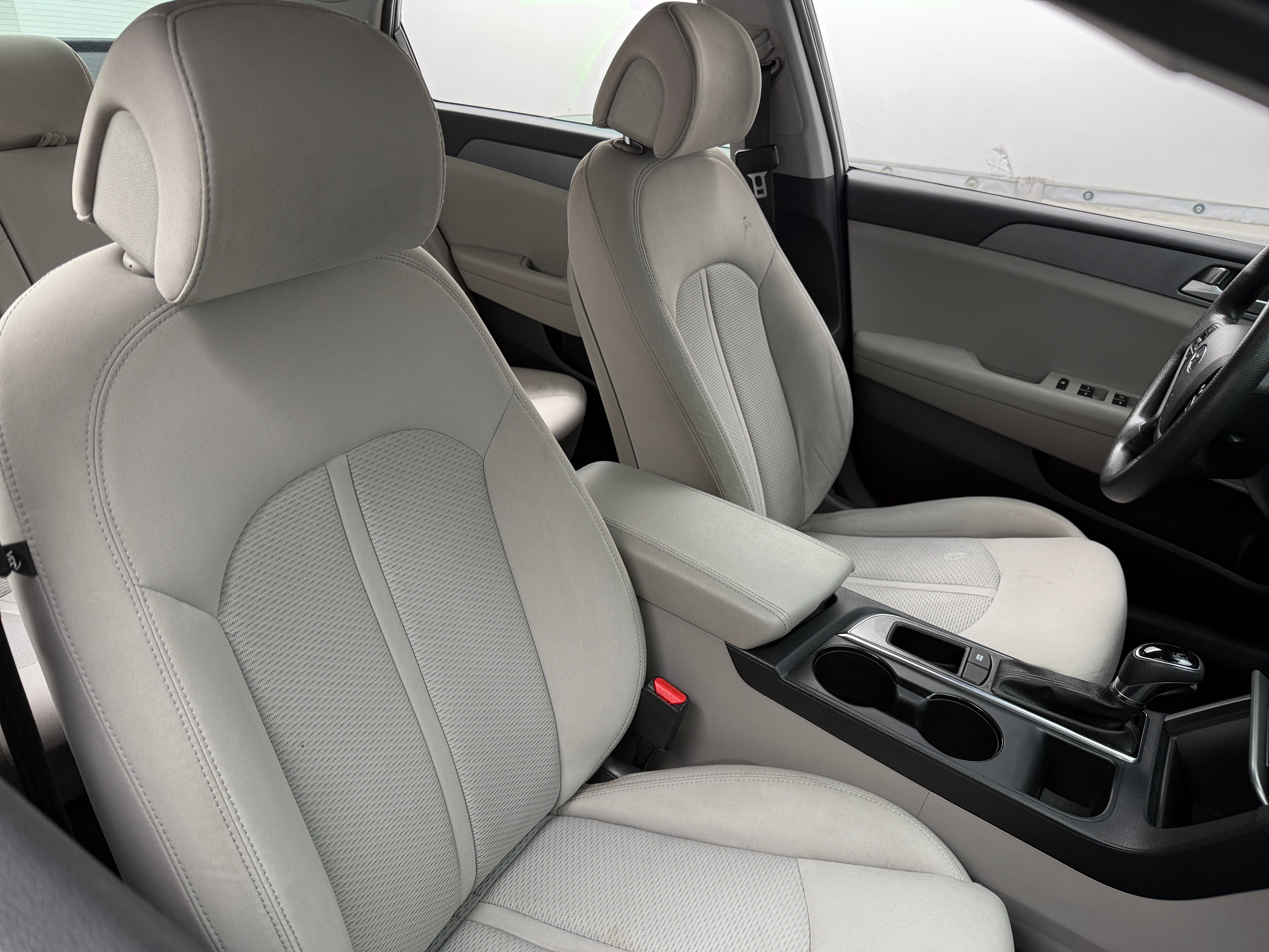 2017 Hyundai Sonata SE 2