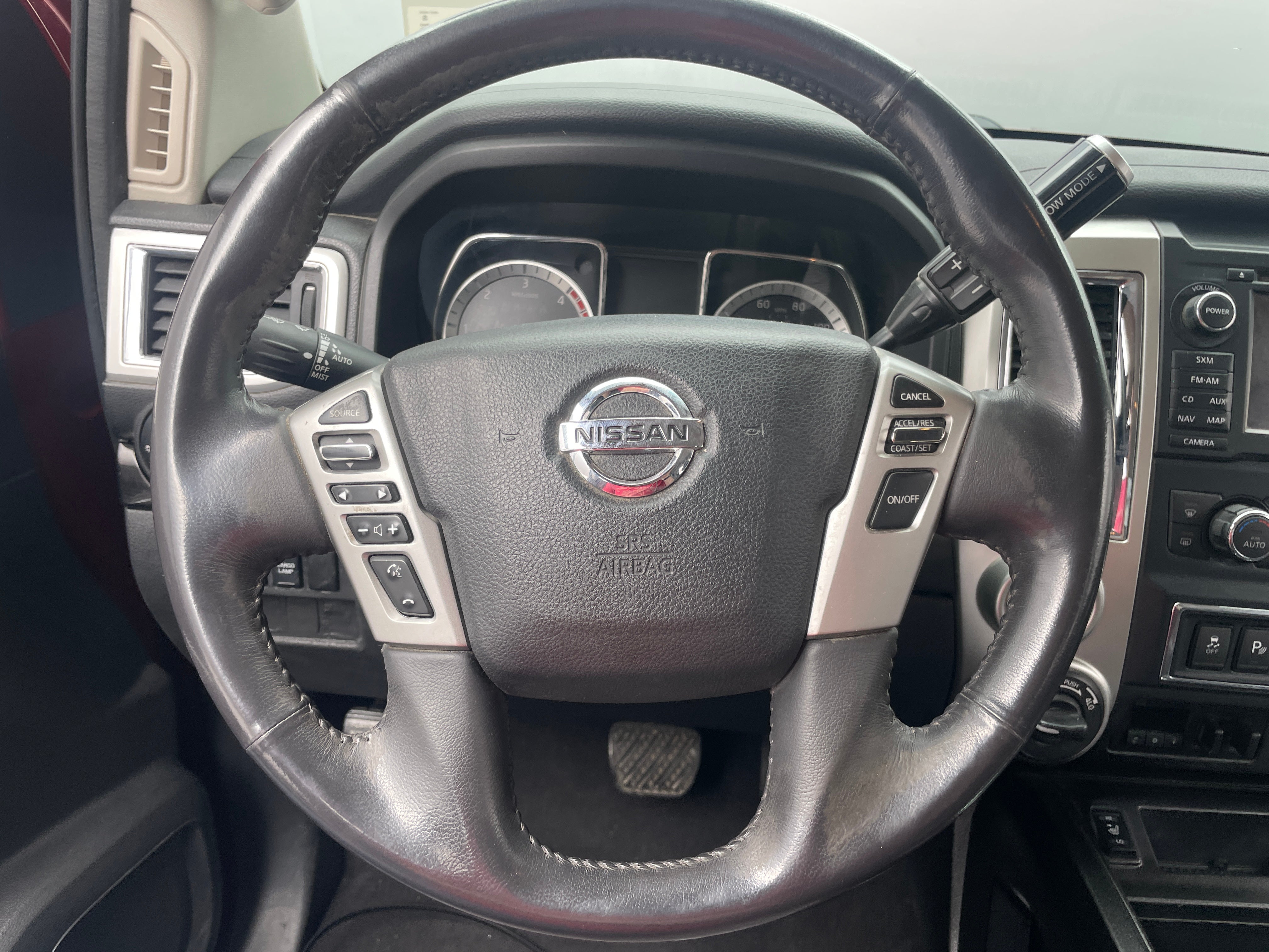 2017 Nissan Titan SV 5