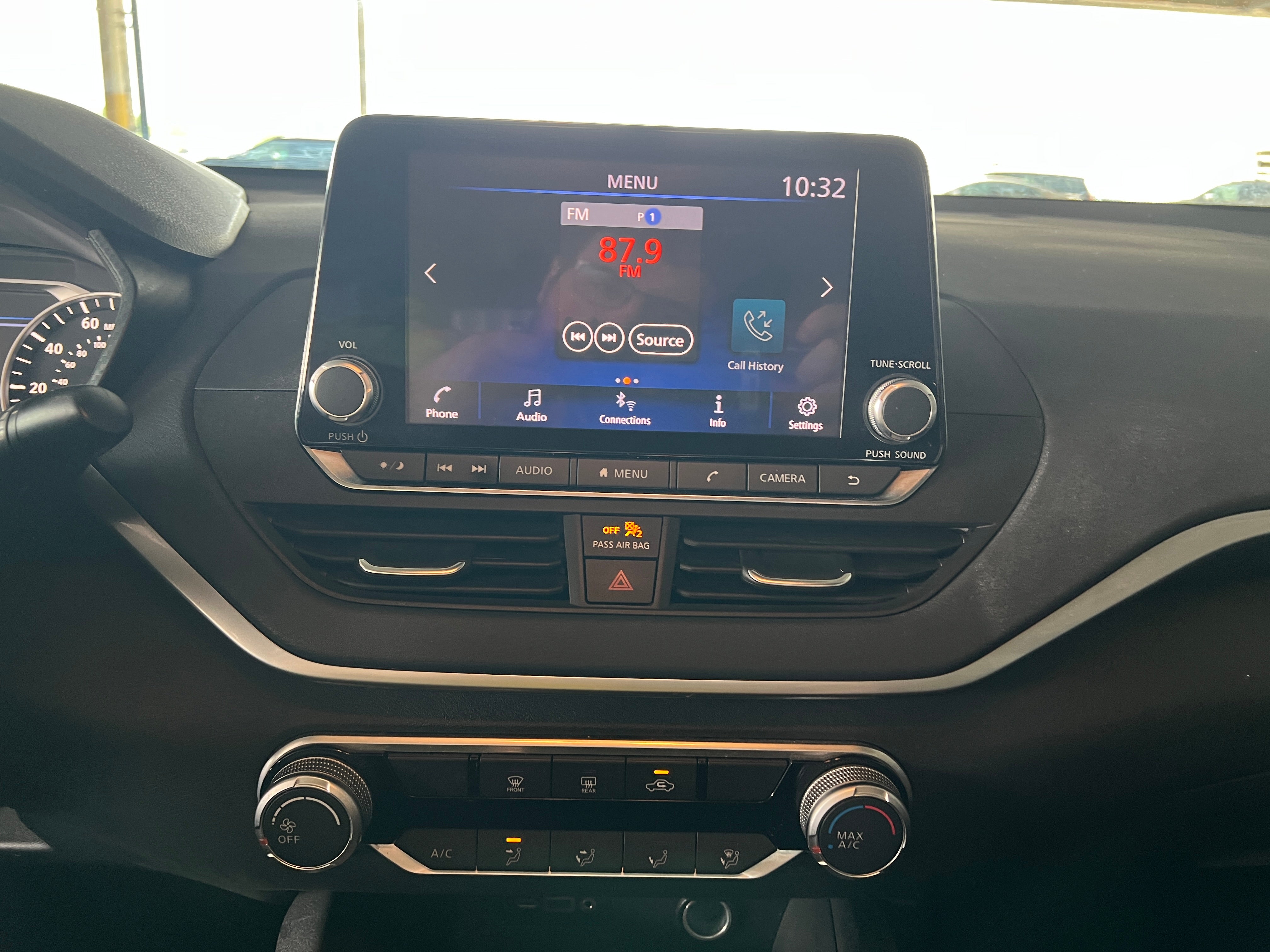 2022 Nissan Altima SV 4