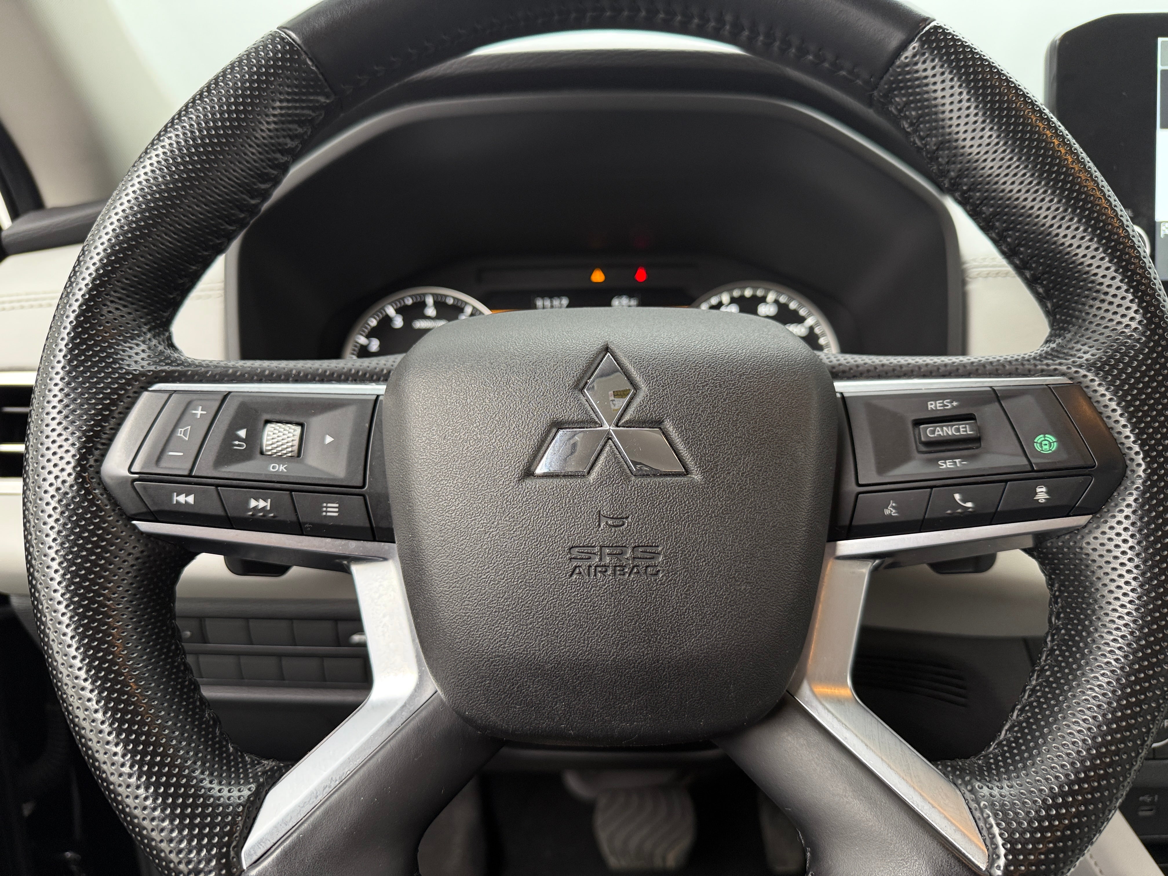 2022 Mitsubishi Outlander SEL 4