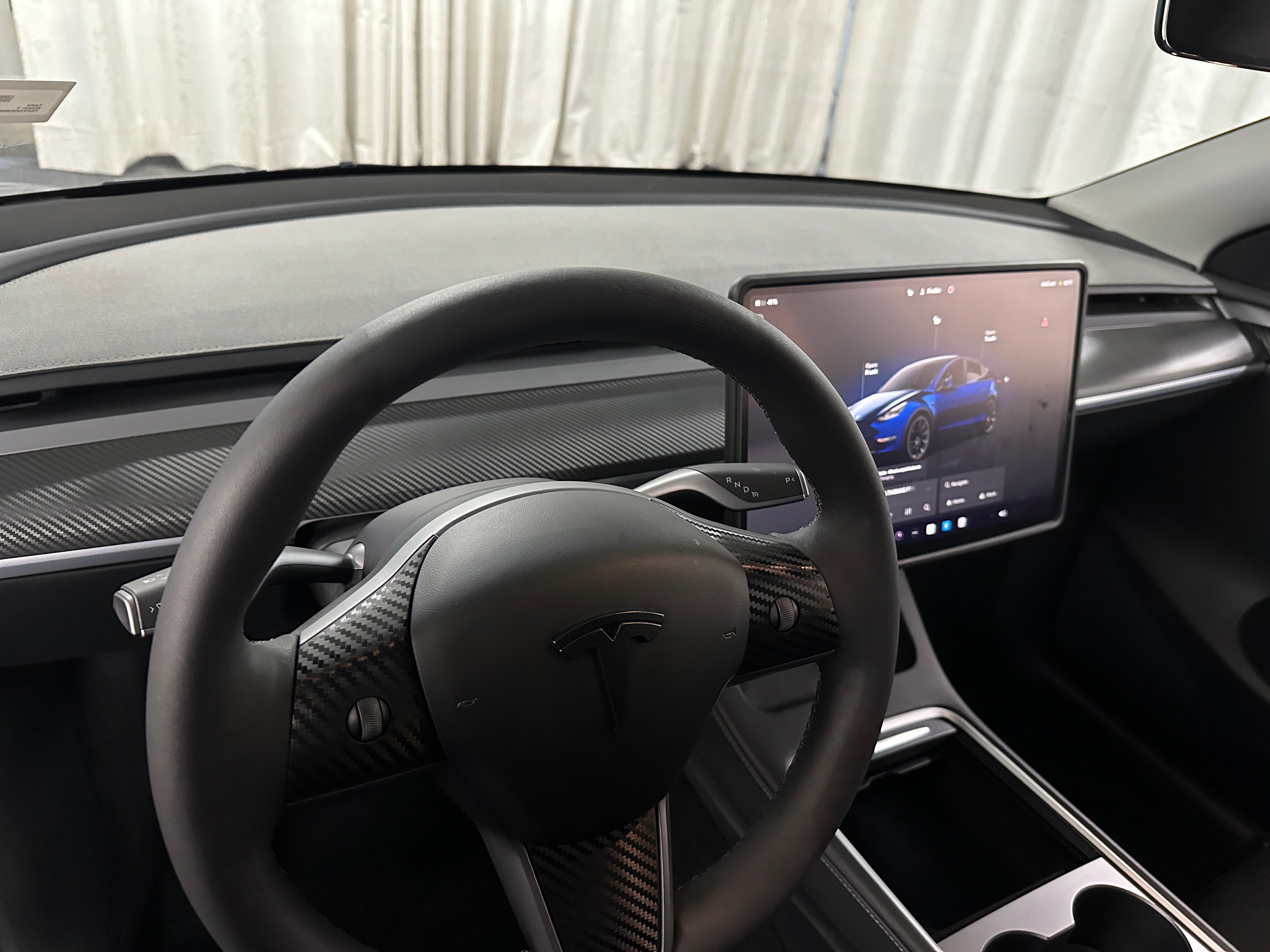 2024 Tesla Model Y Standard Range 2