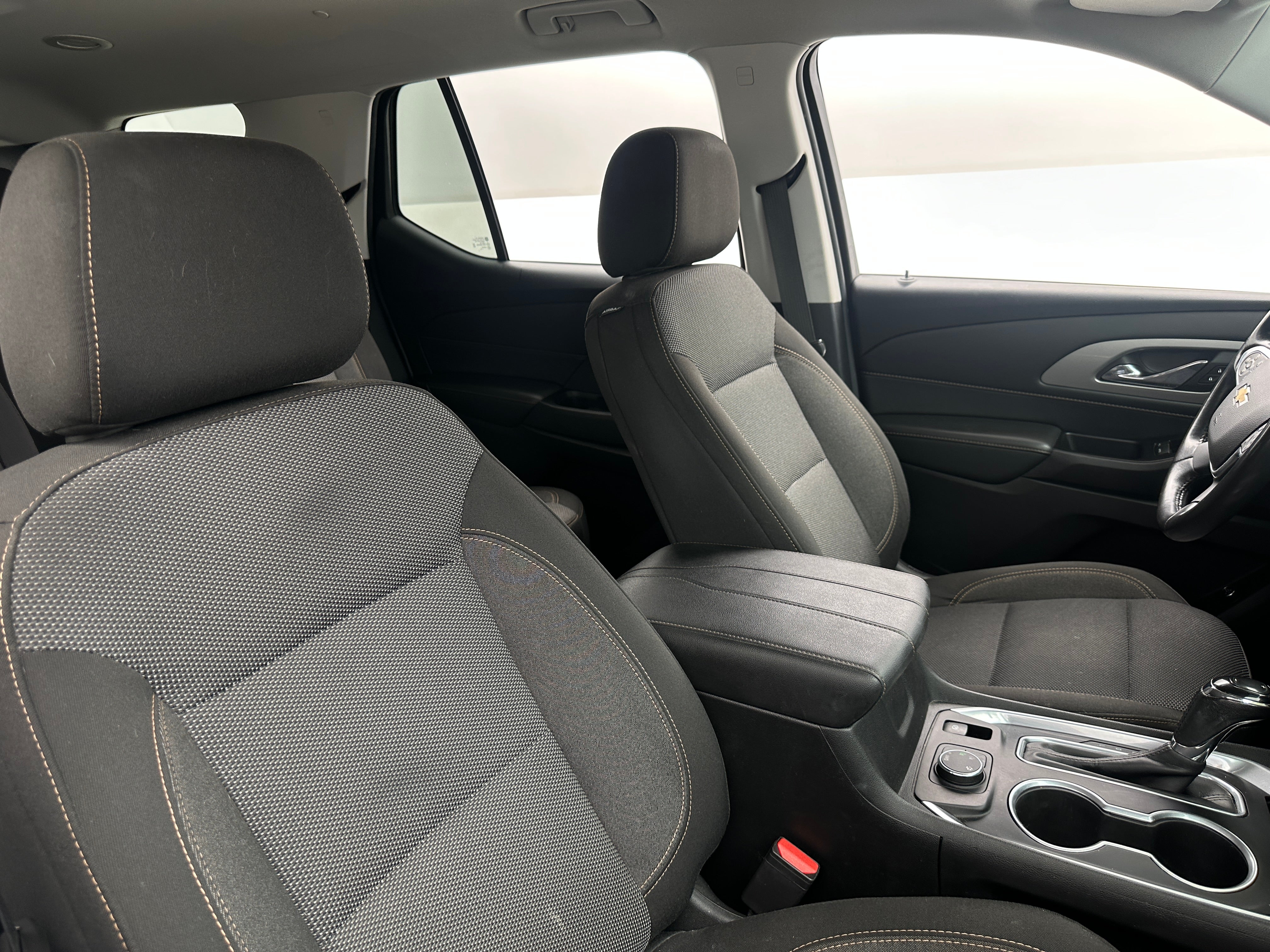 2020 Chevrolet Traverse LT 2