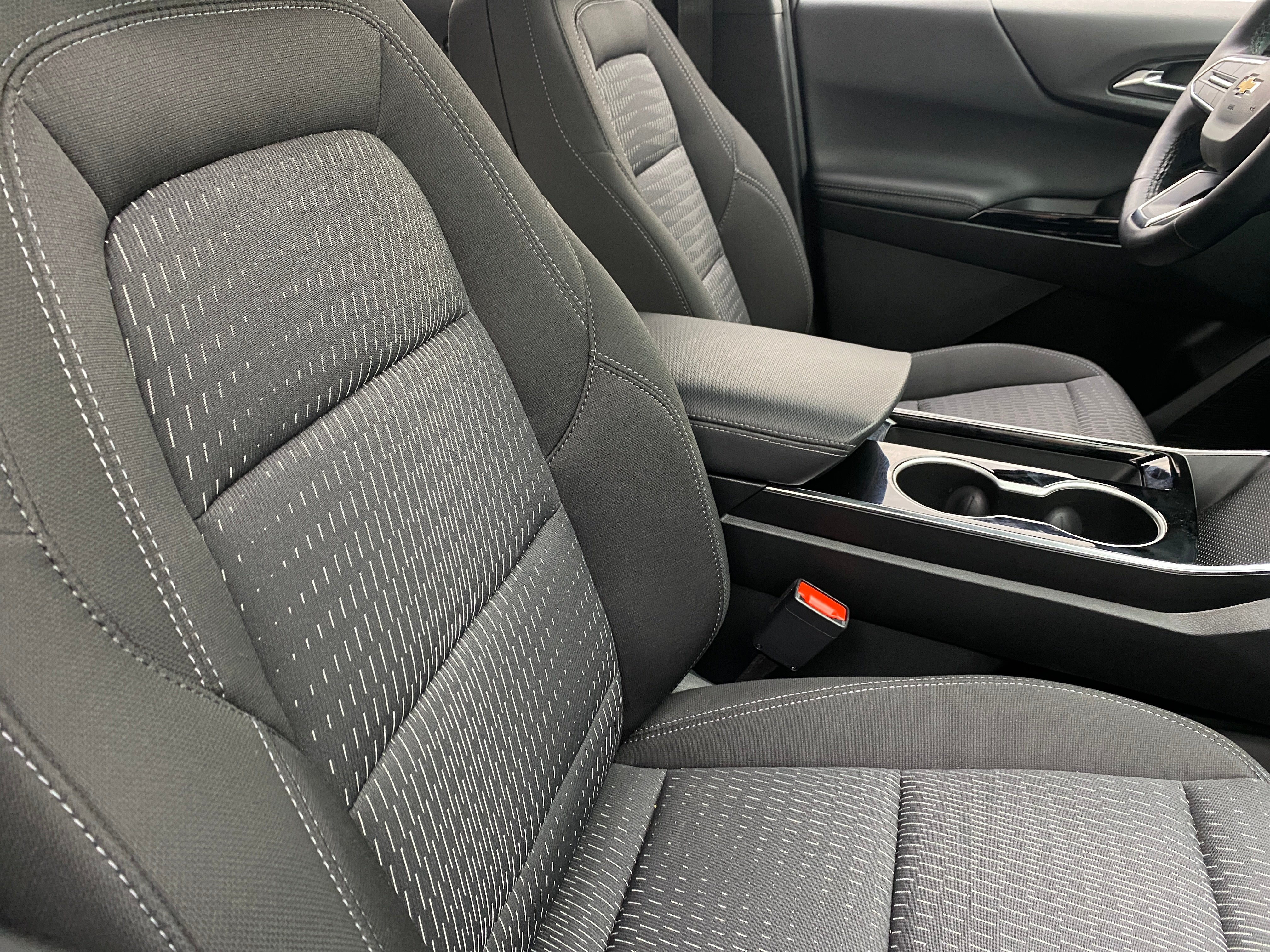 2025 Chevrolet Equinox LT 2