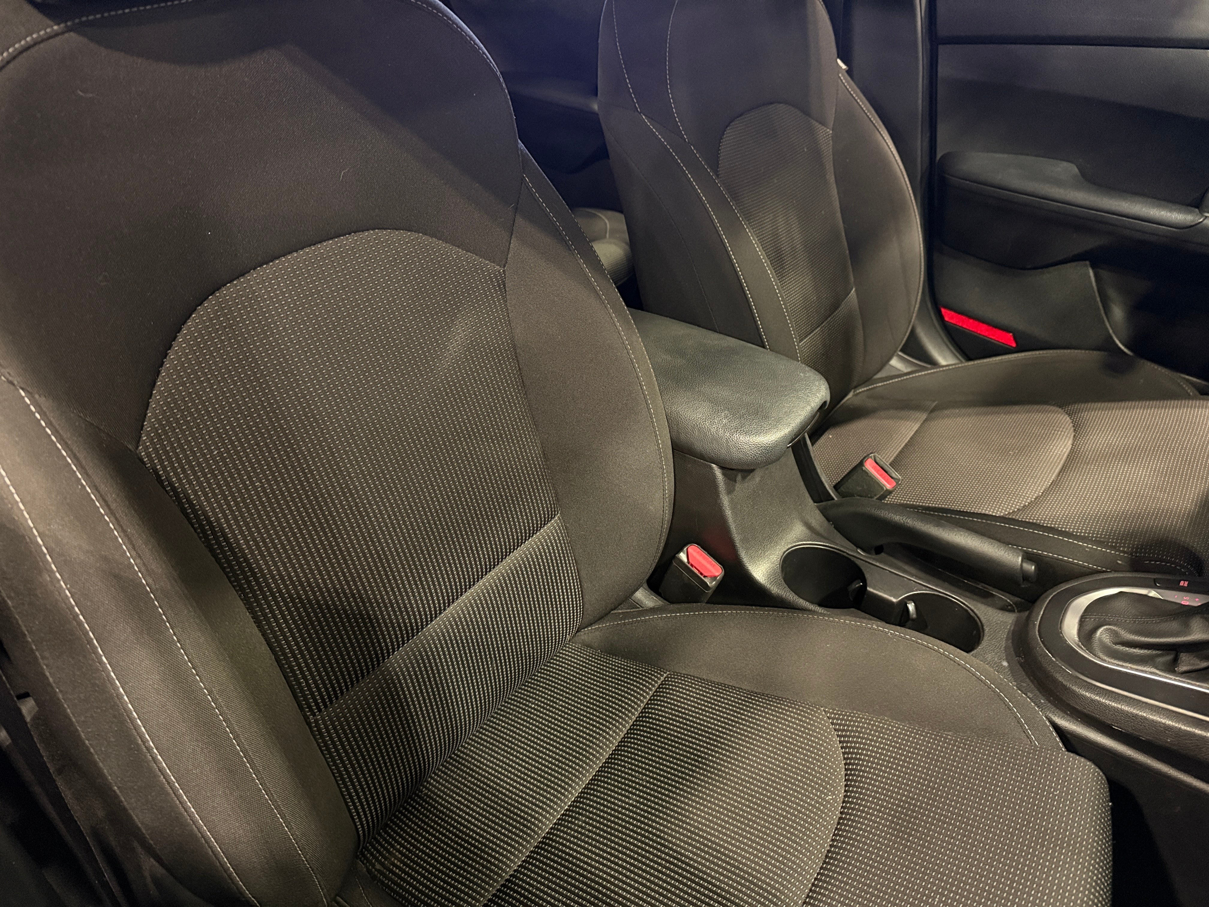 2019 Kia Forte LXS 2