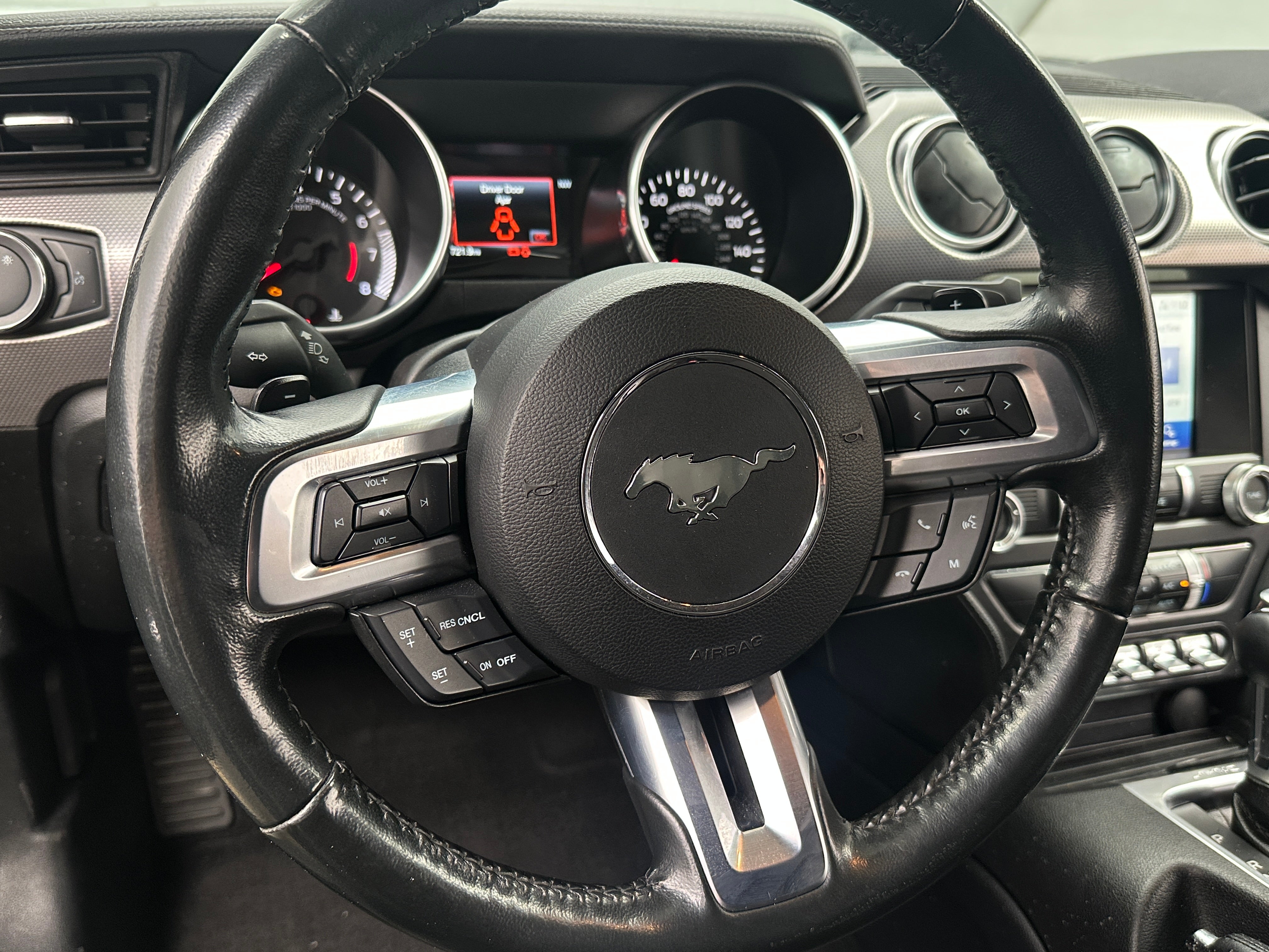 2020 Ford Mustang  4