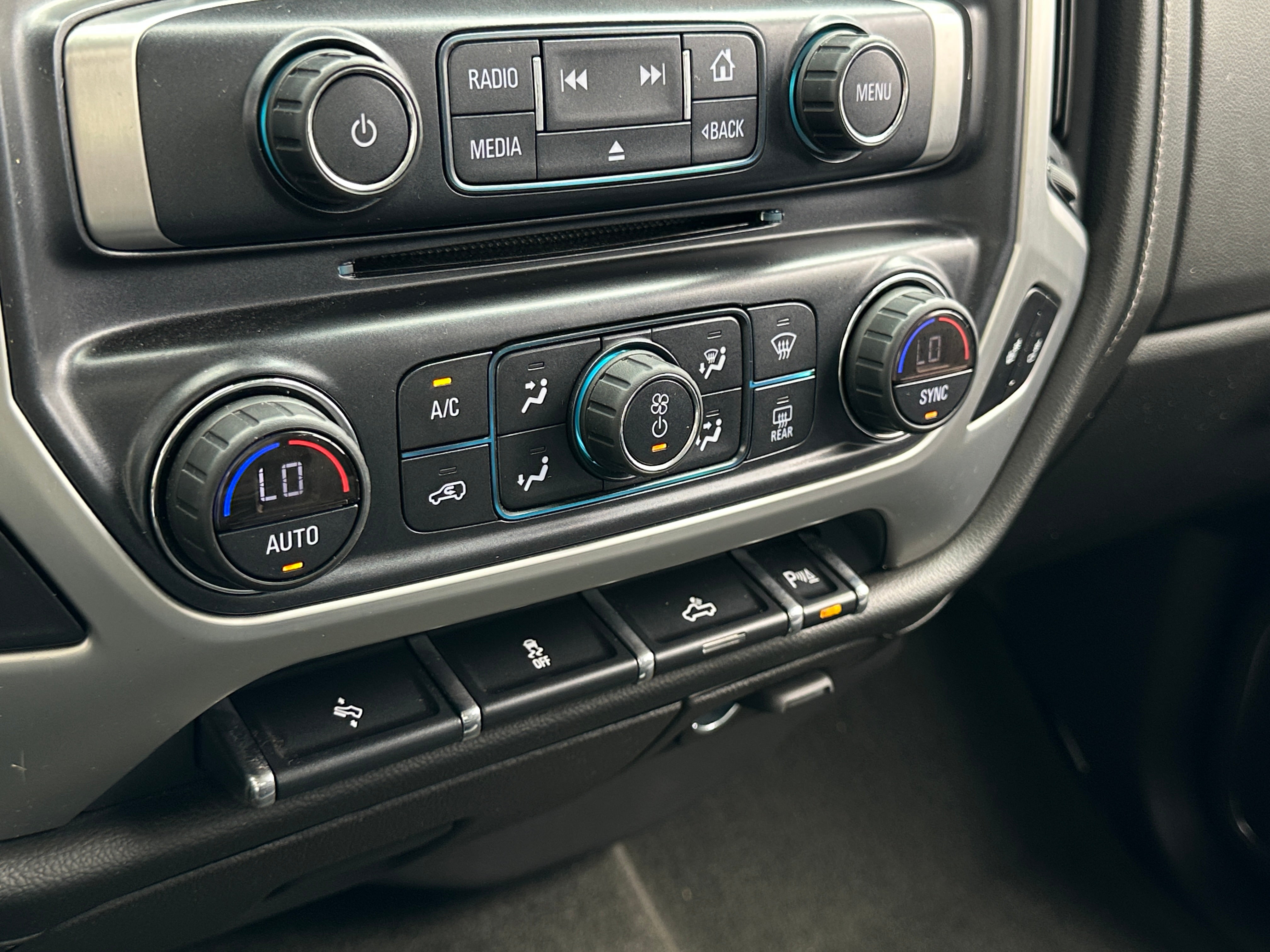 2017 GMC Sierra 1500 SLT 3