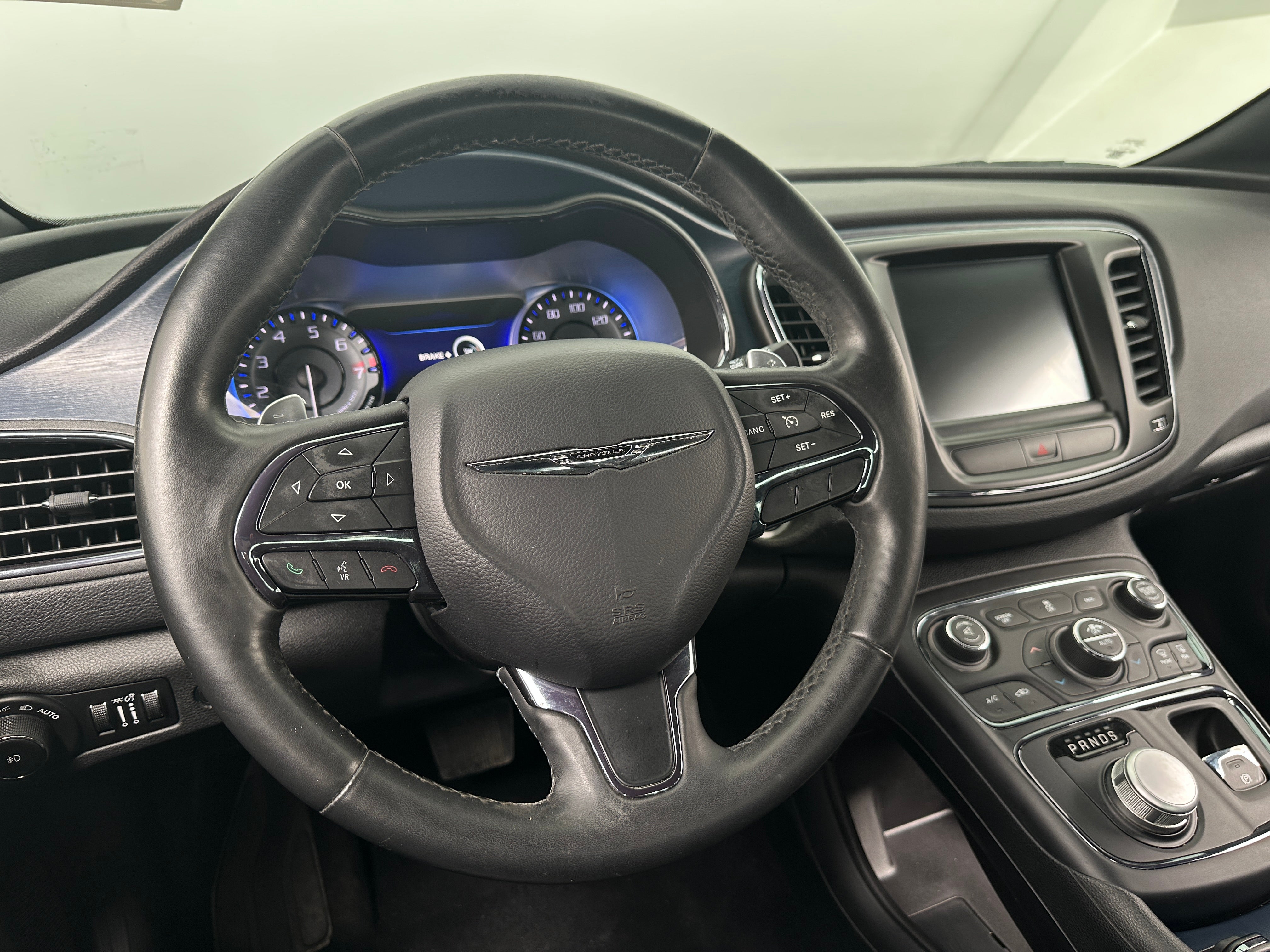 2016 Chrysler 200 S 4