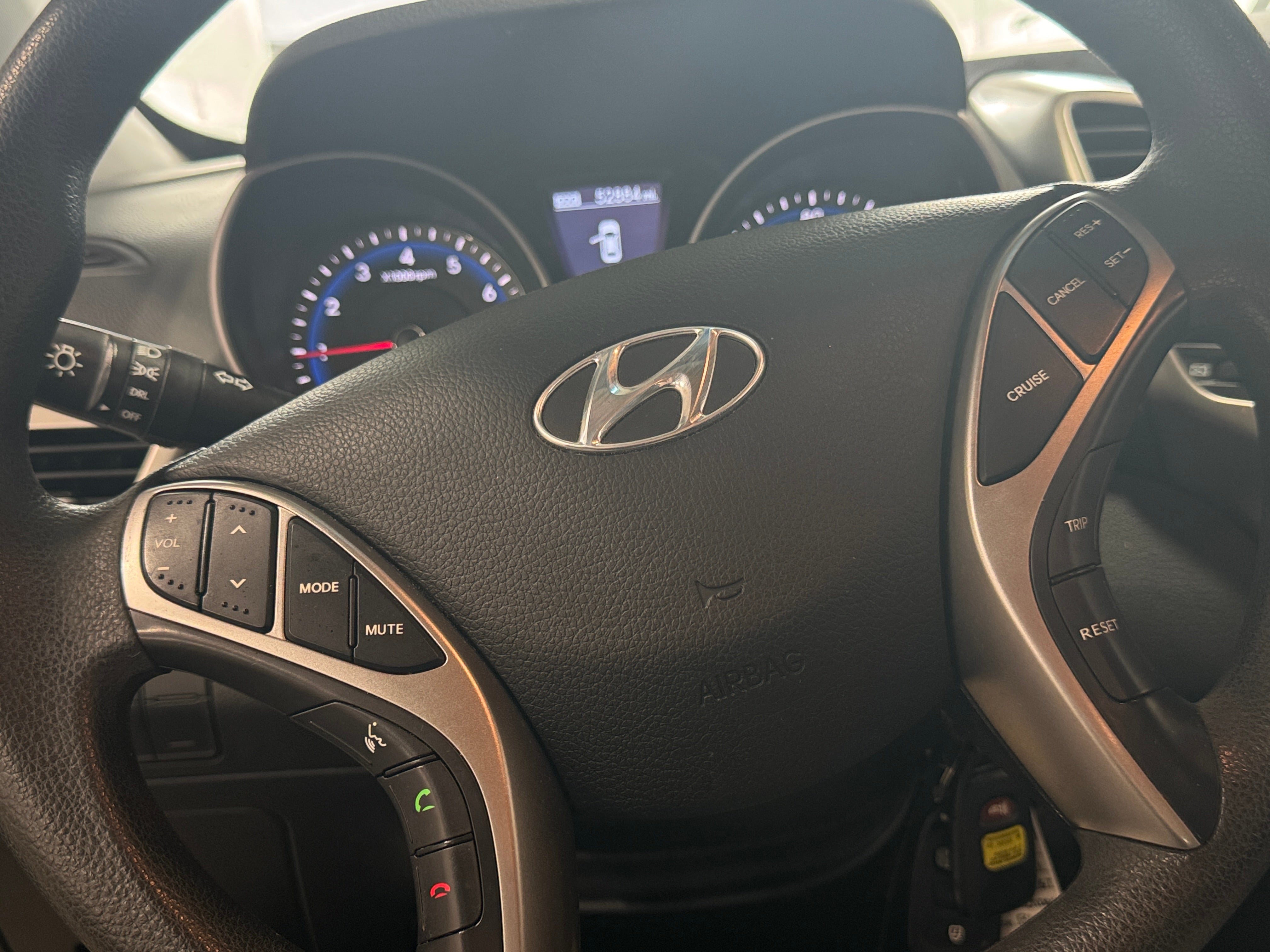 2017 Hyundai Elantra Base 5