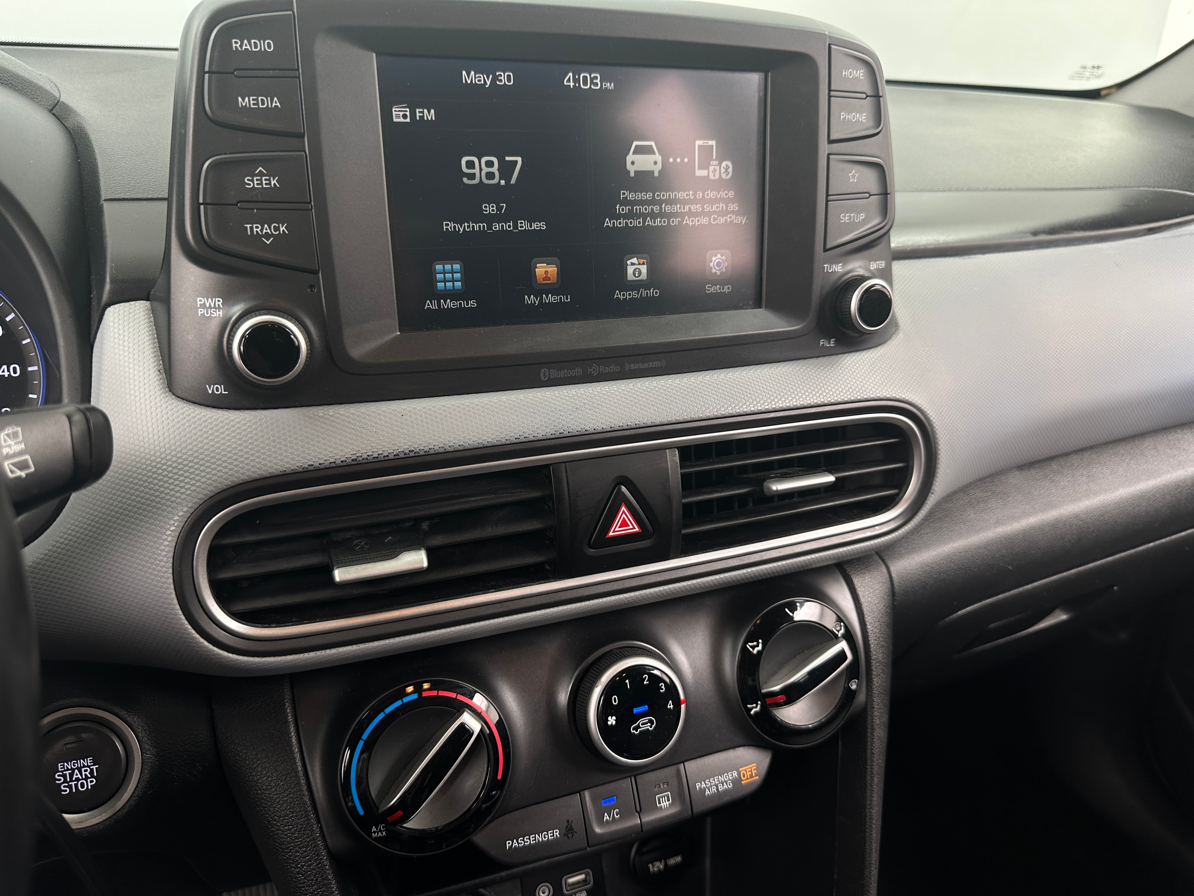 2020 Hyundai Kona SEL 4
