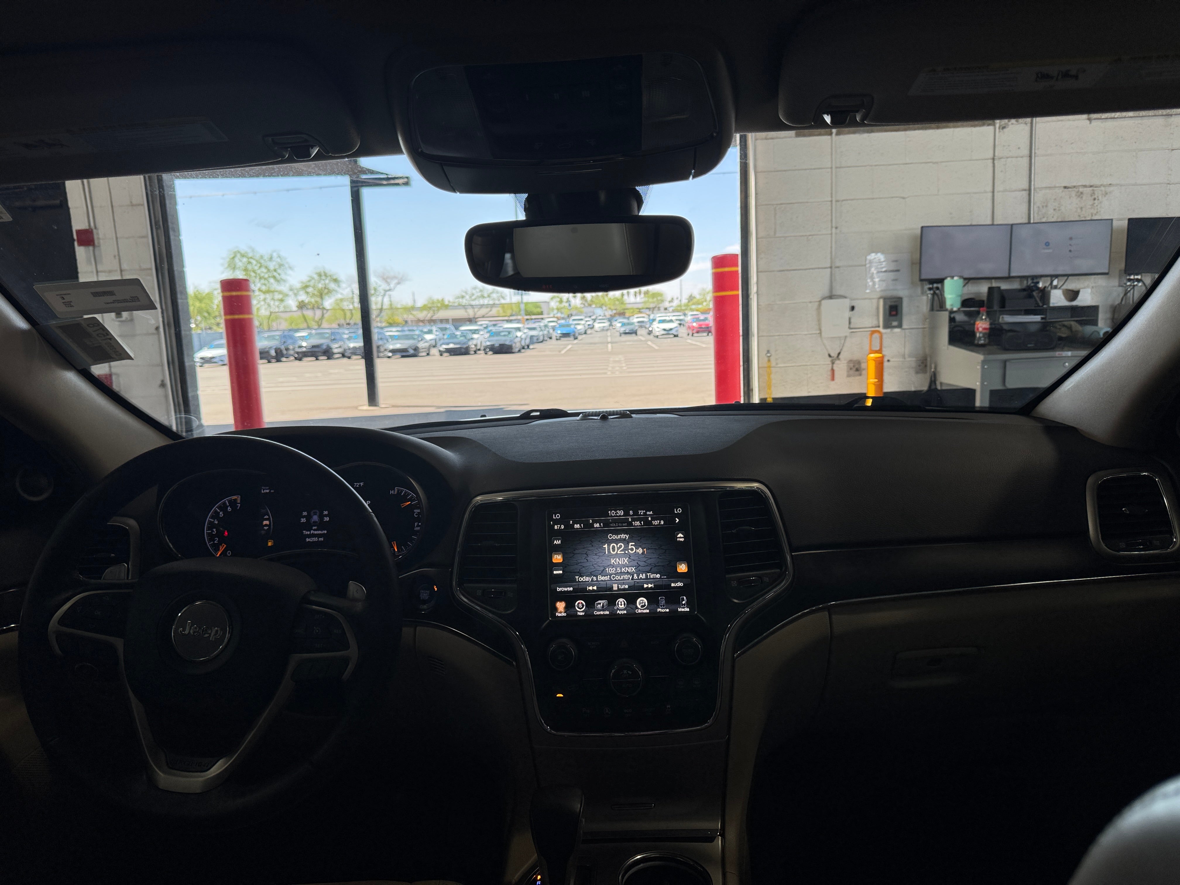 2017 Jeep Grand Cherokee Limited Edition 2
