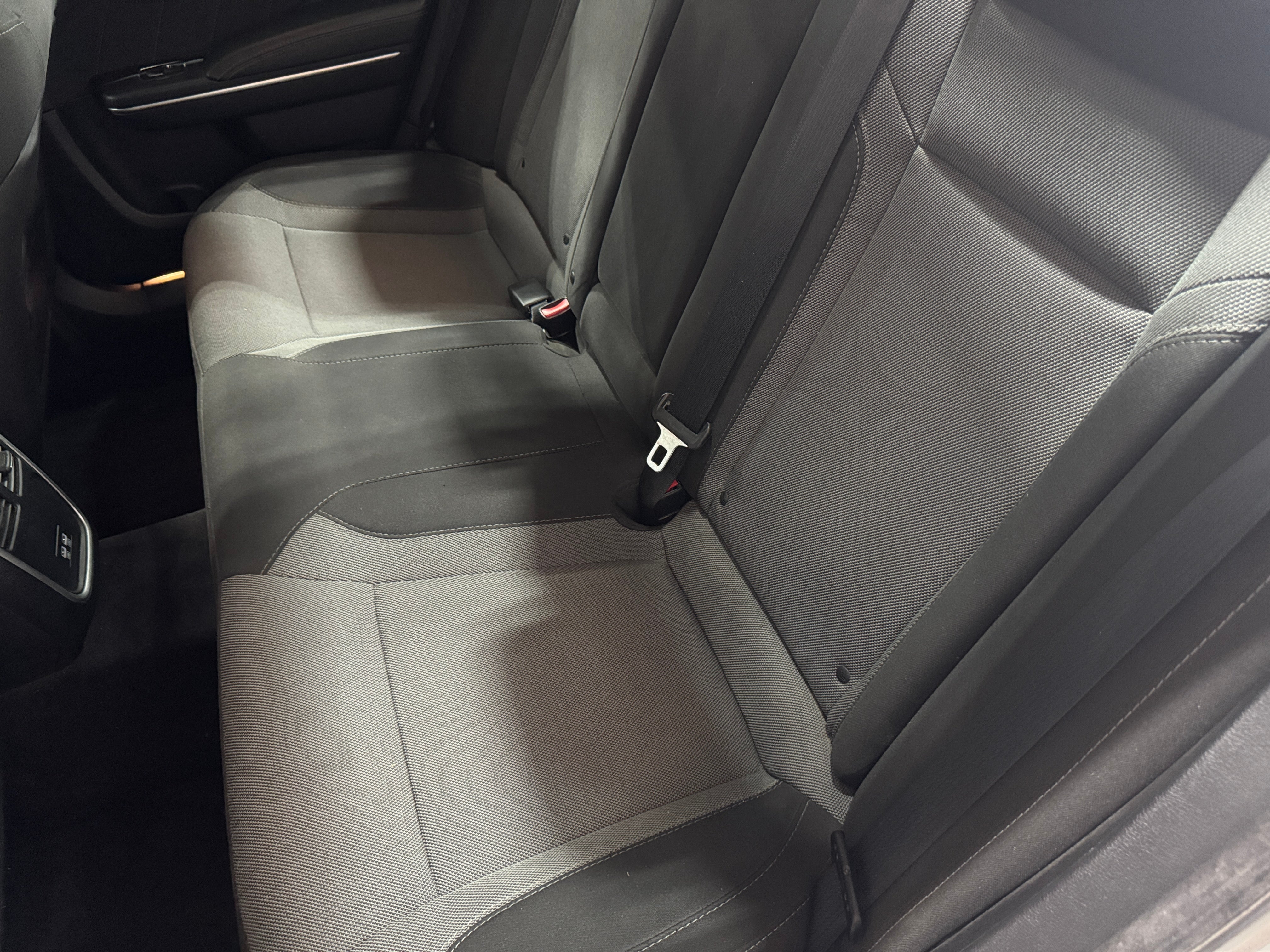 2016 Dodge Charger SXT 6