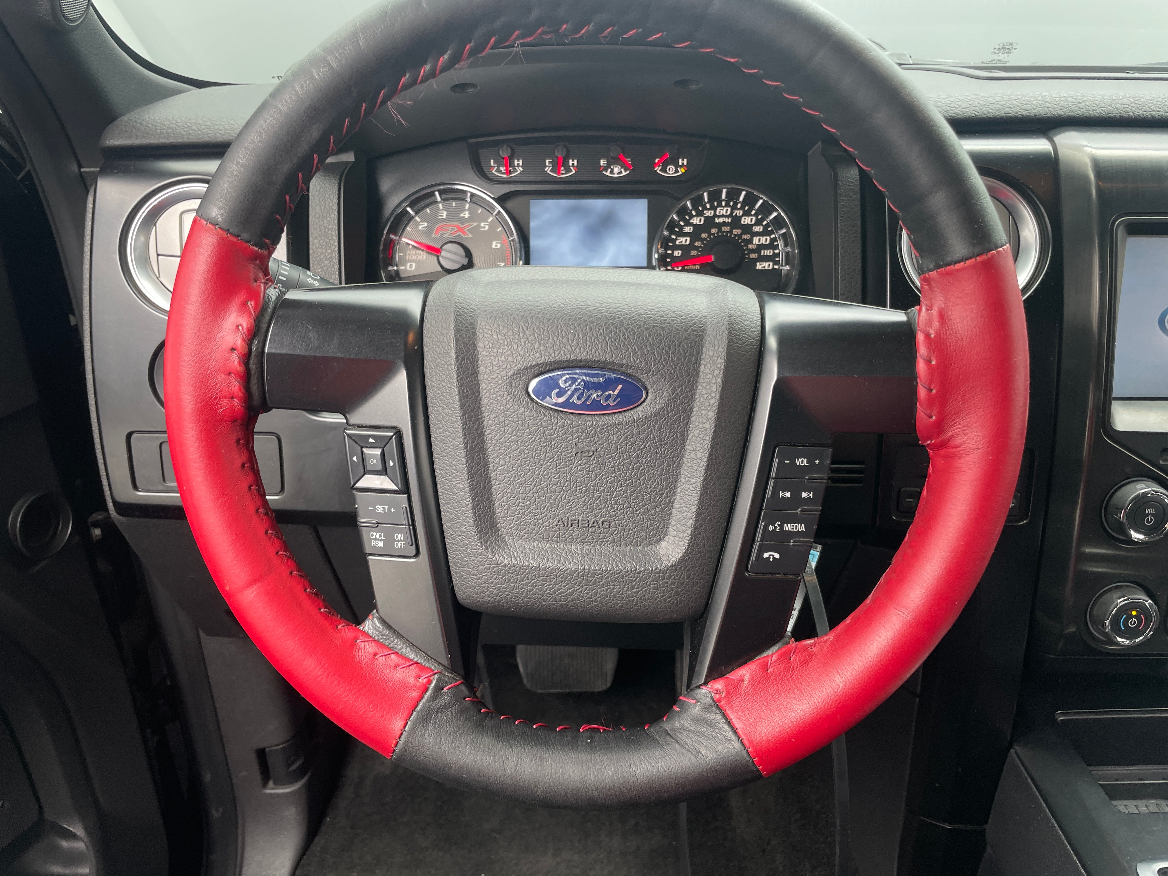 2013 Ford Econoline E-150 4