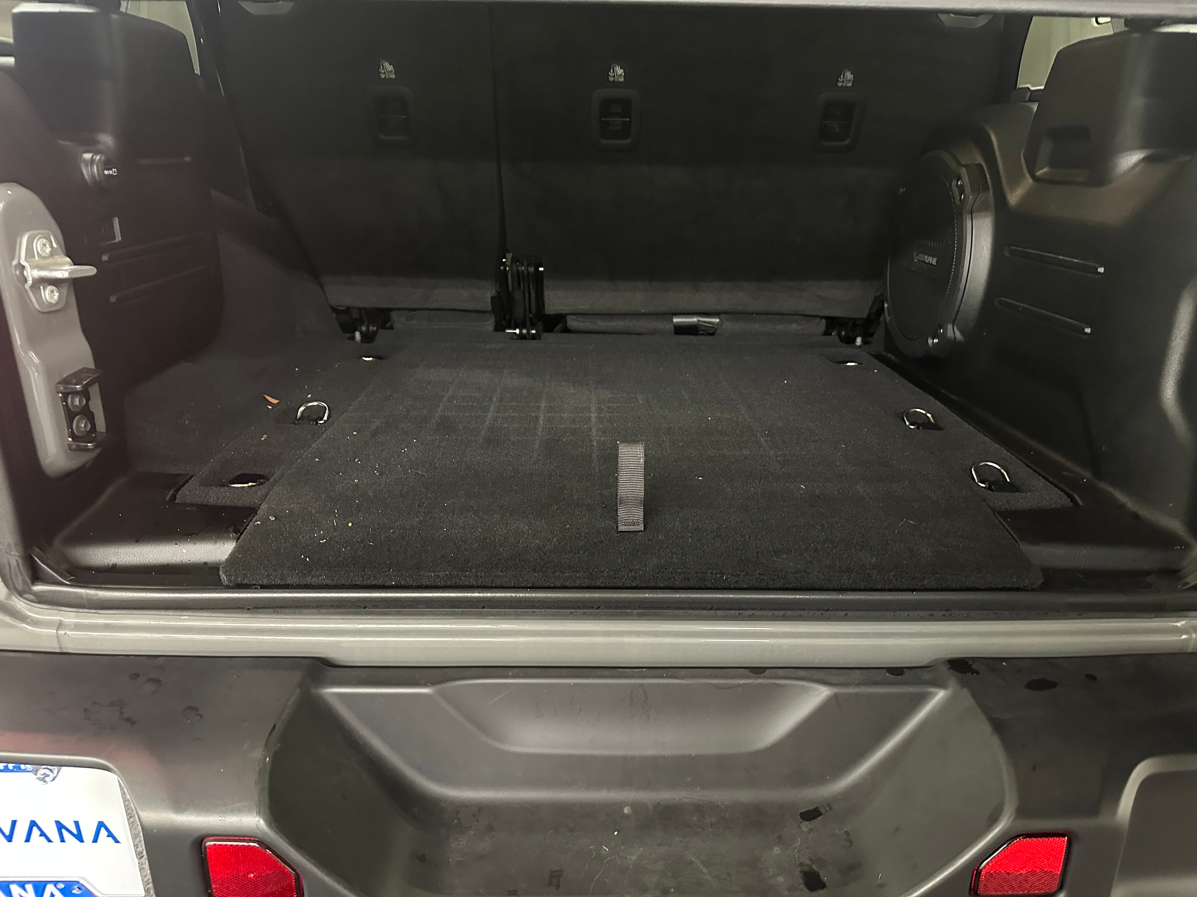 2023 Jeep Wrangler Unlimited Rubicon 7