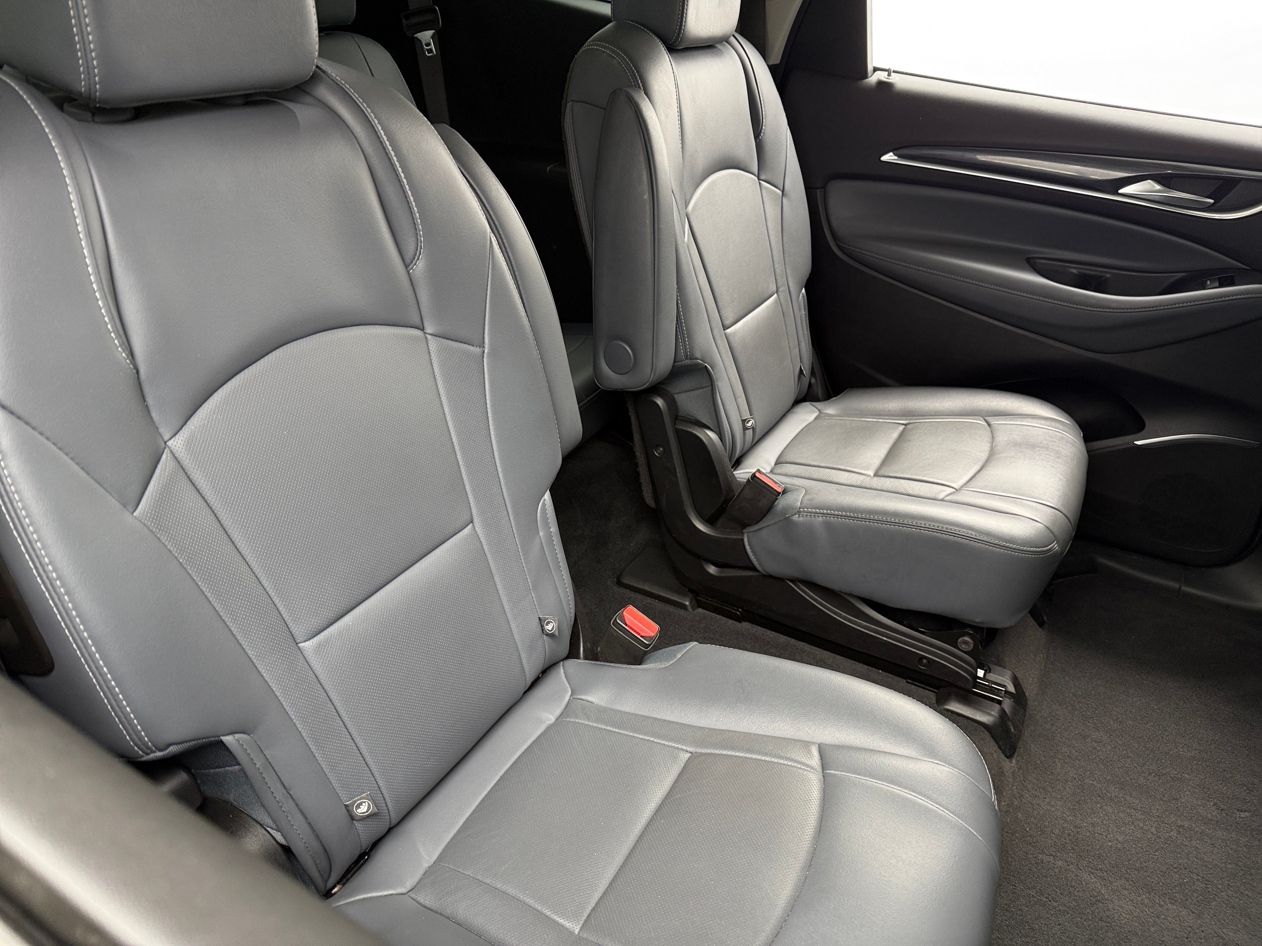 2020 Buick Enclave Essence 5