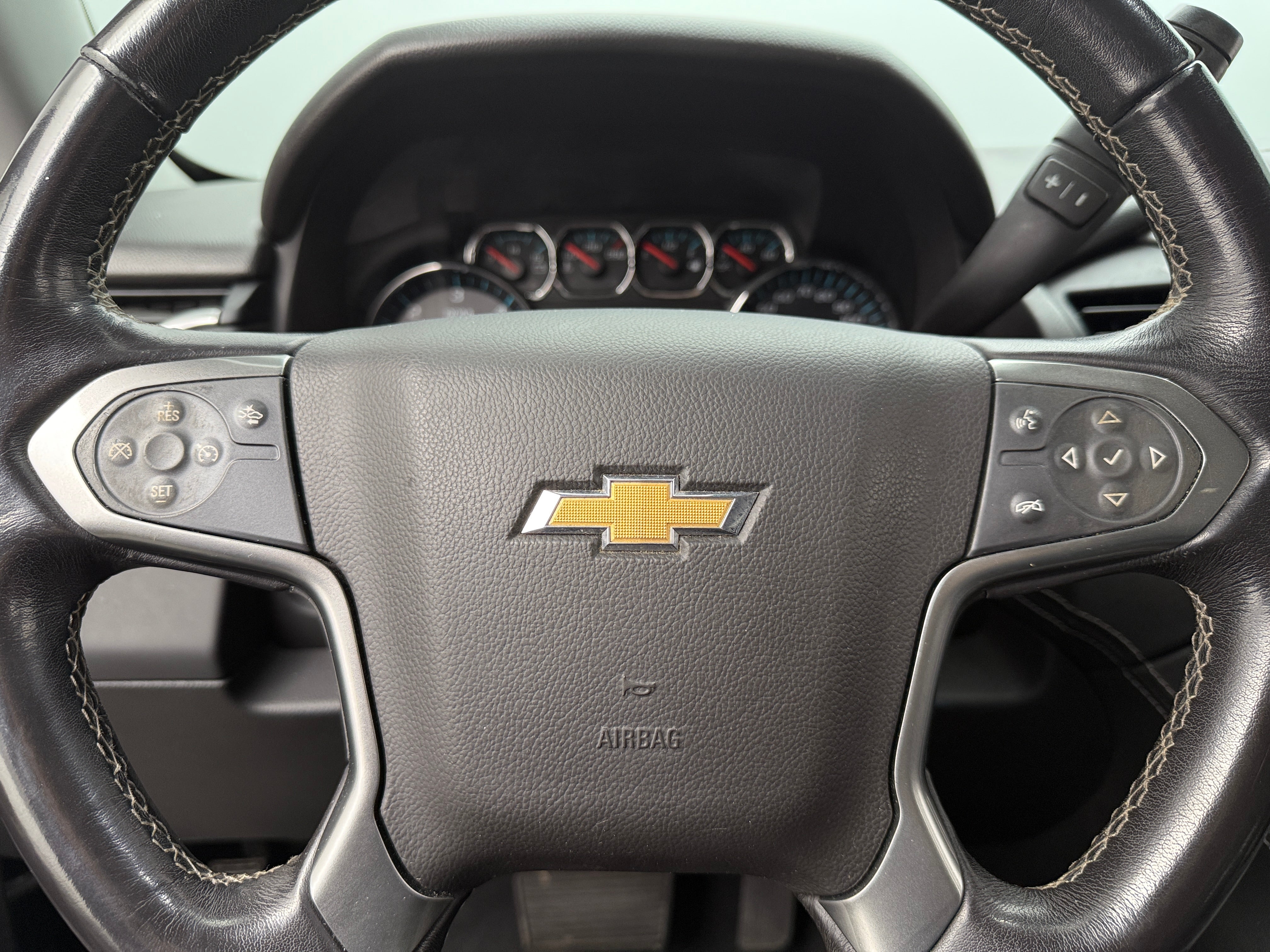 2020 Chevrolet Suburban LT 4