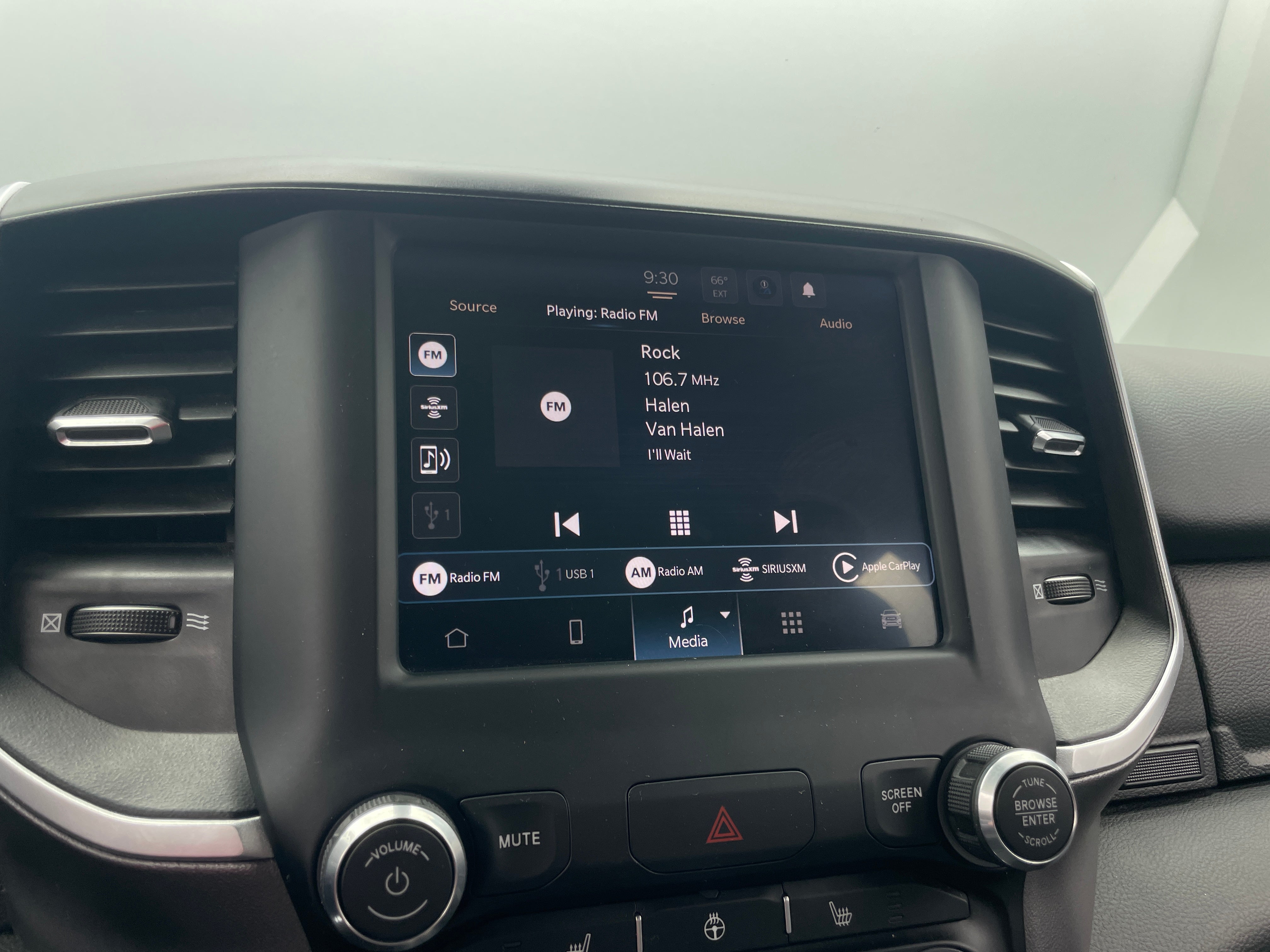 2023 RAM 1500 Big Horn 4