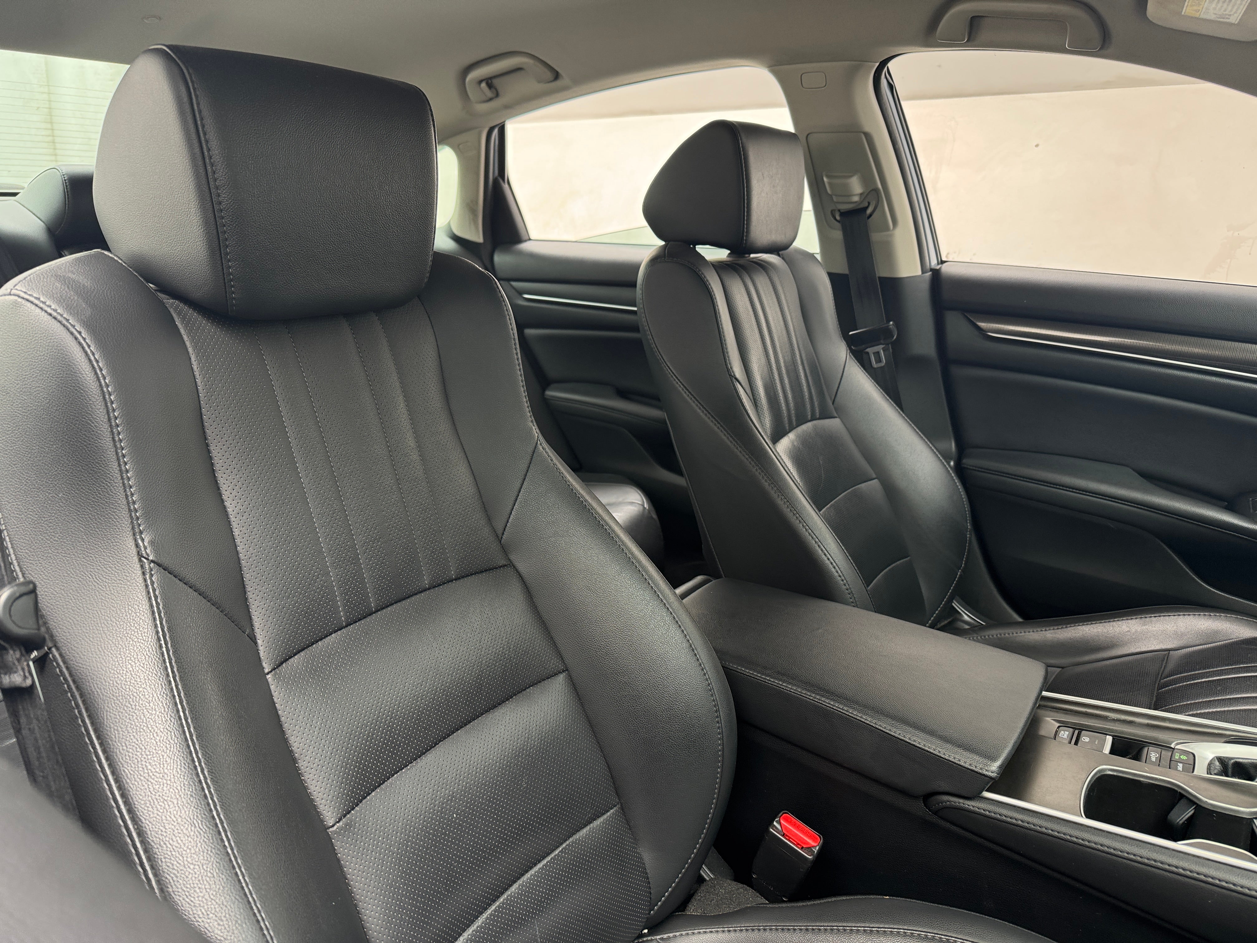 2022 Honda Accord Sport Special Edition 2