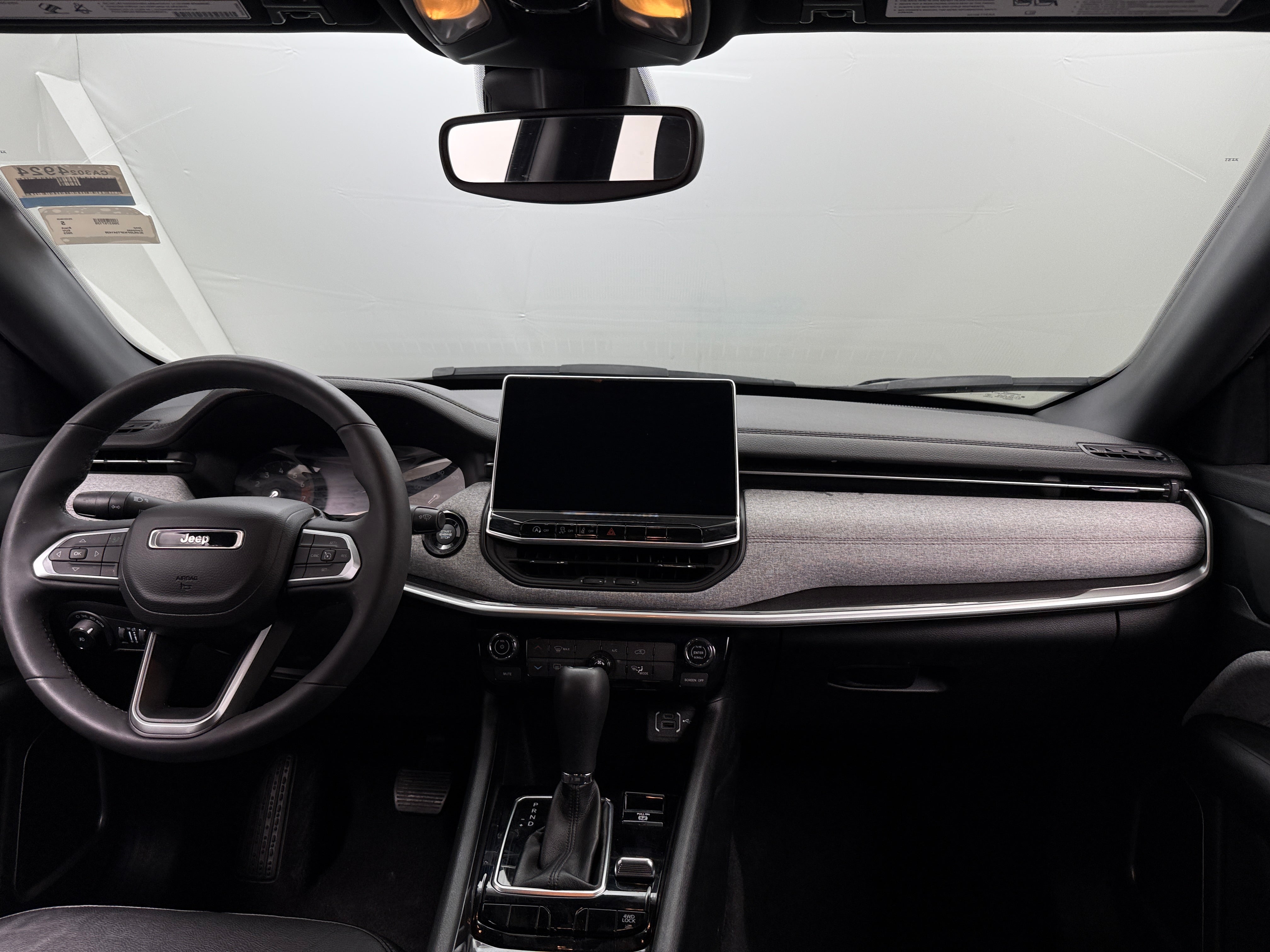 2023 Jeep Compass Latitude 2
