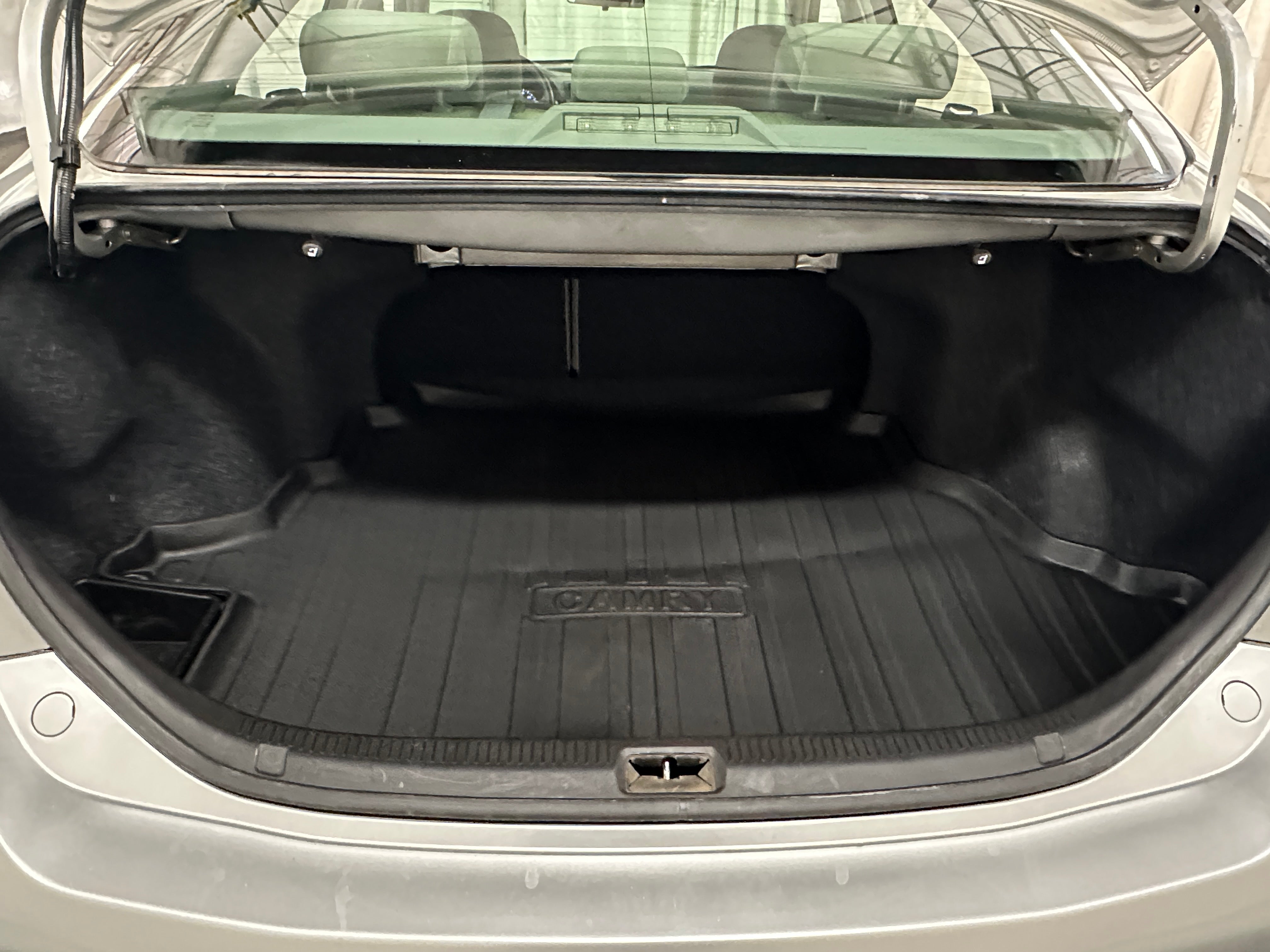 2011 Toyota Camry LE 7