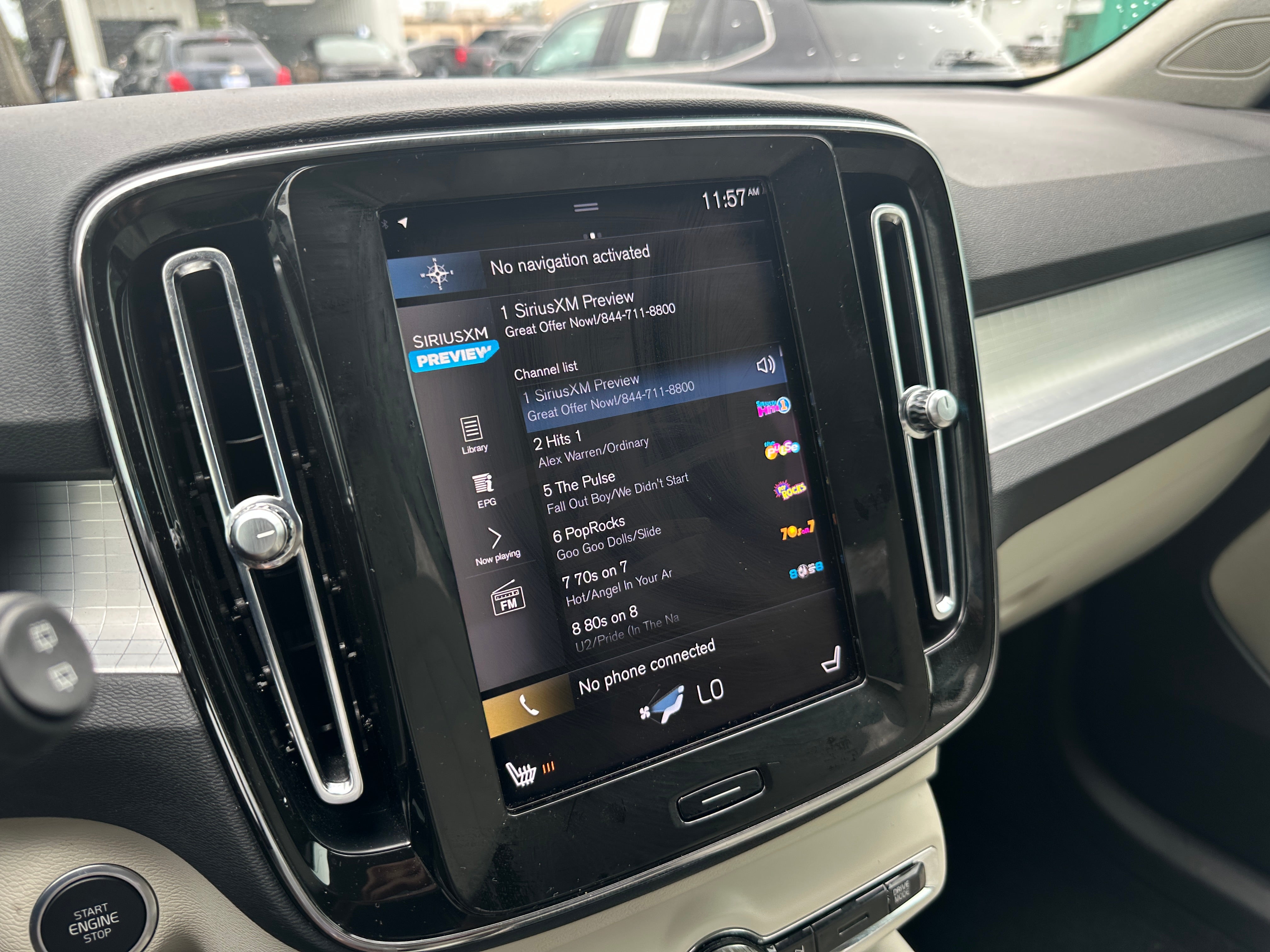 2022 Volvo XC40 T4 Momentum 3