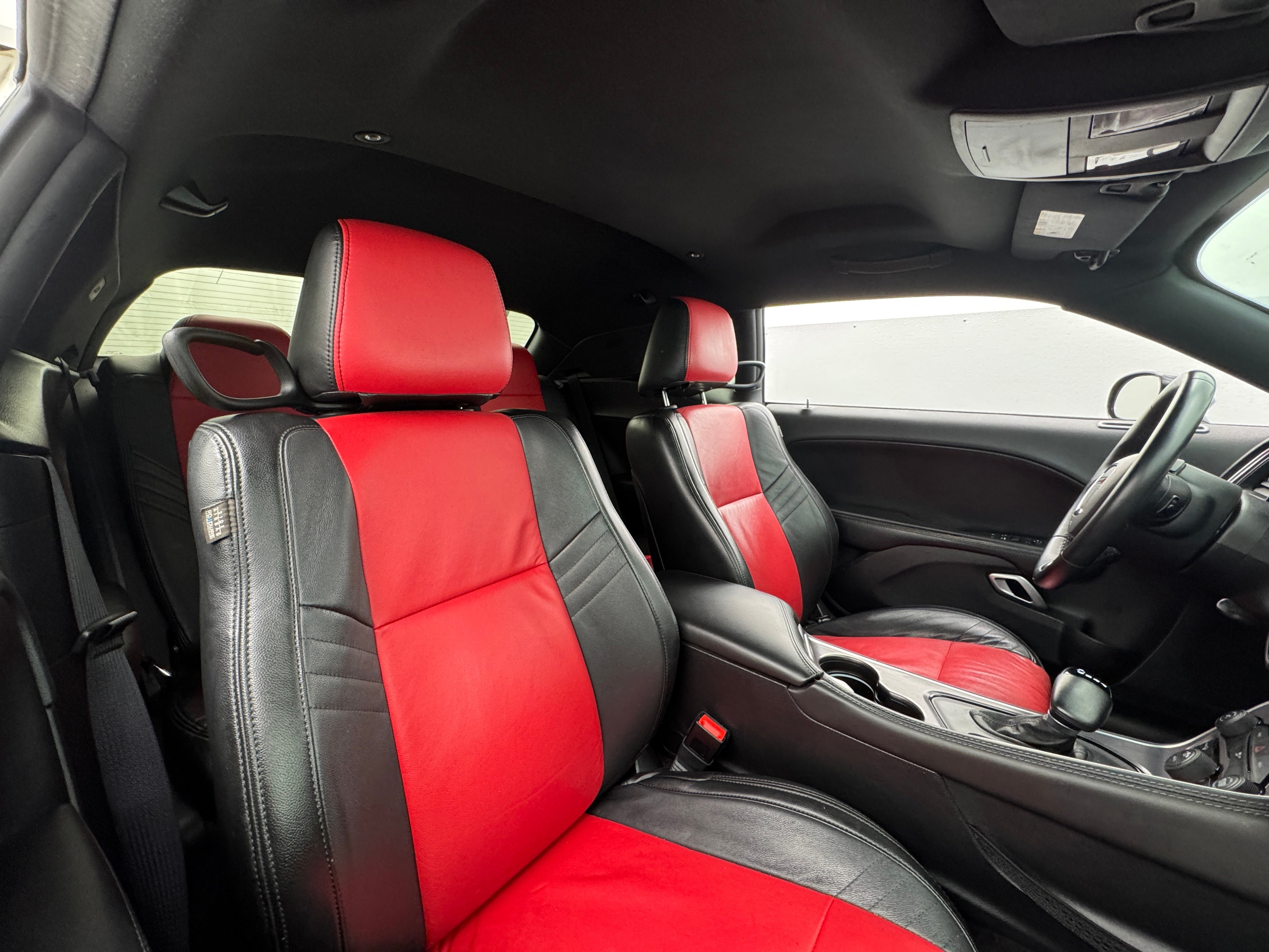 2016 Dodge Challenger SXT 2