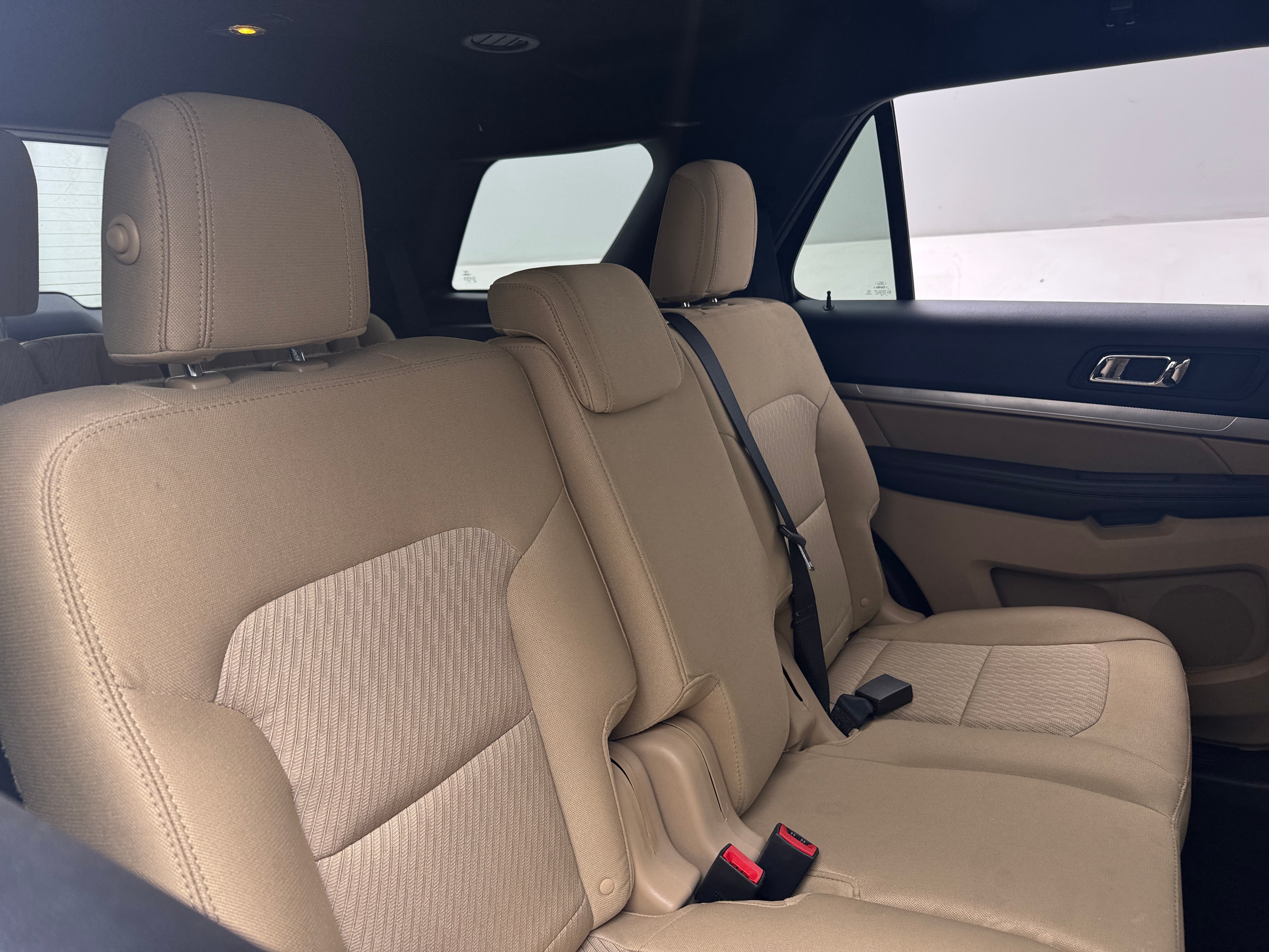 2017 Ford Explorer Base 6