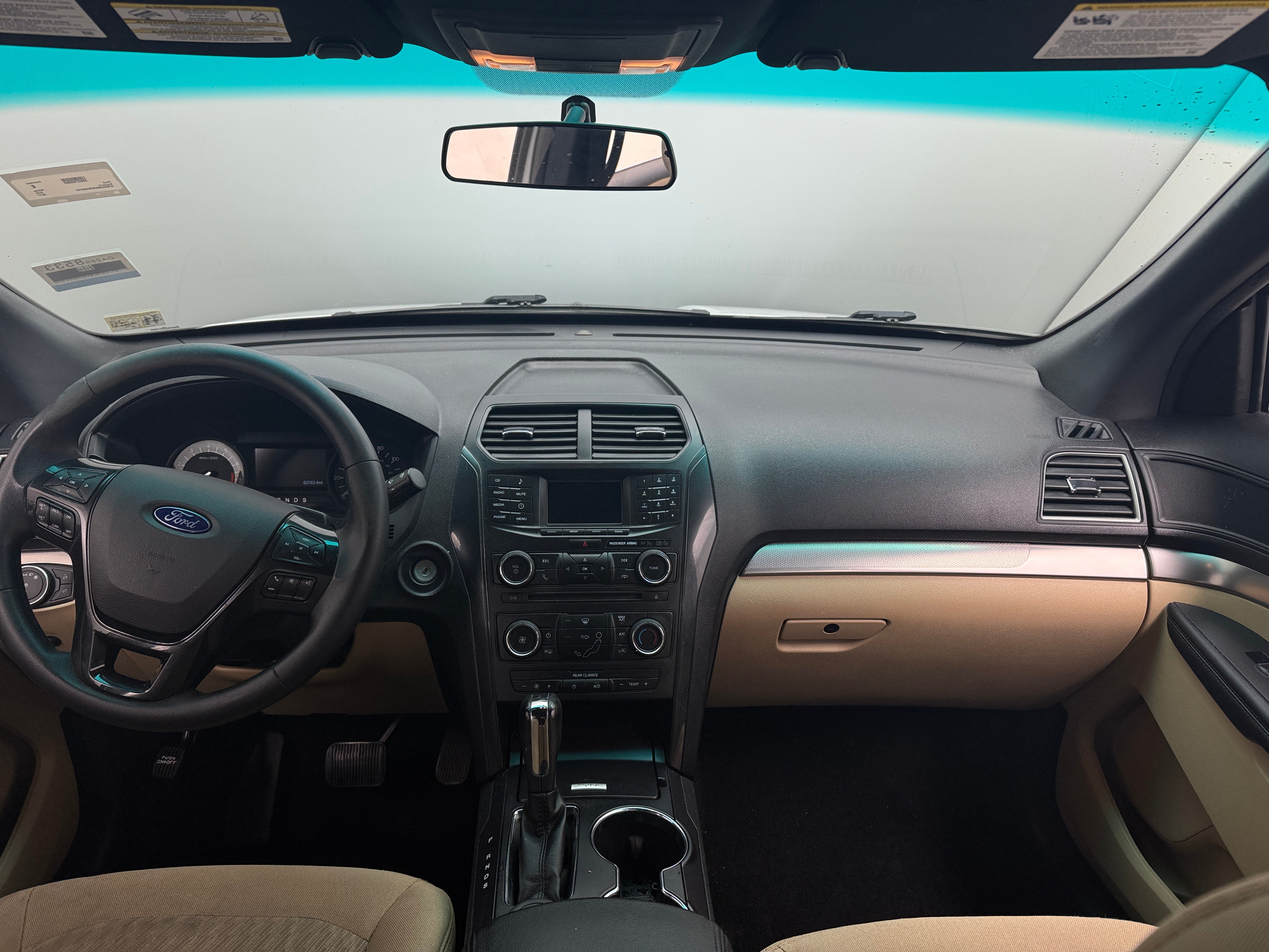 2017 Ford Explorer Base 3