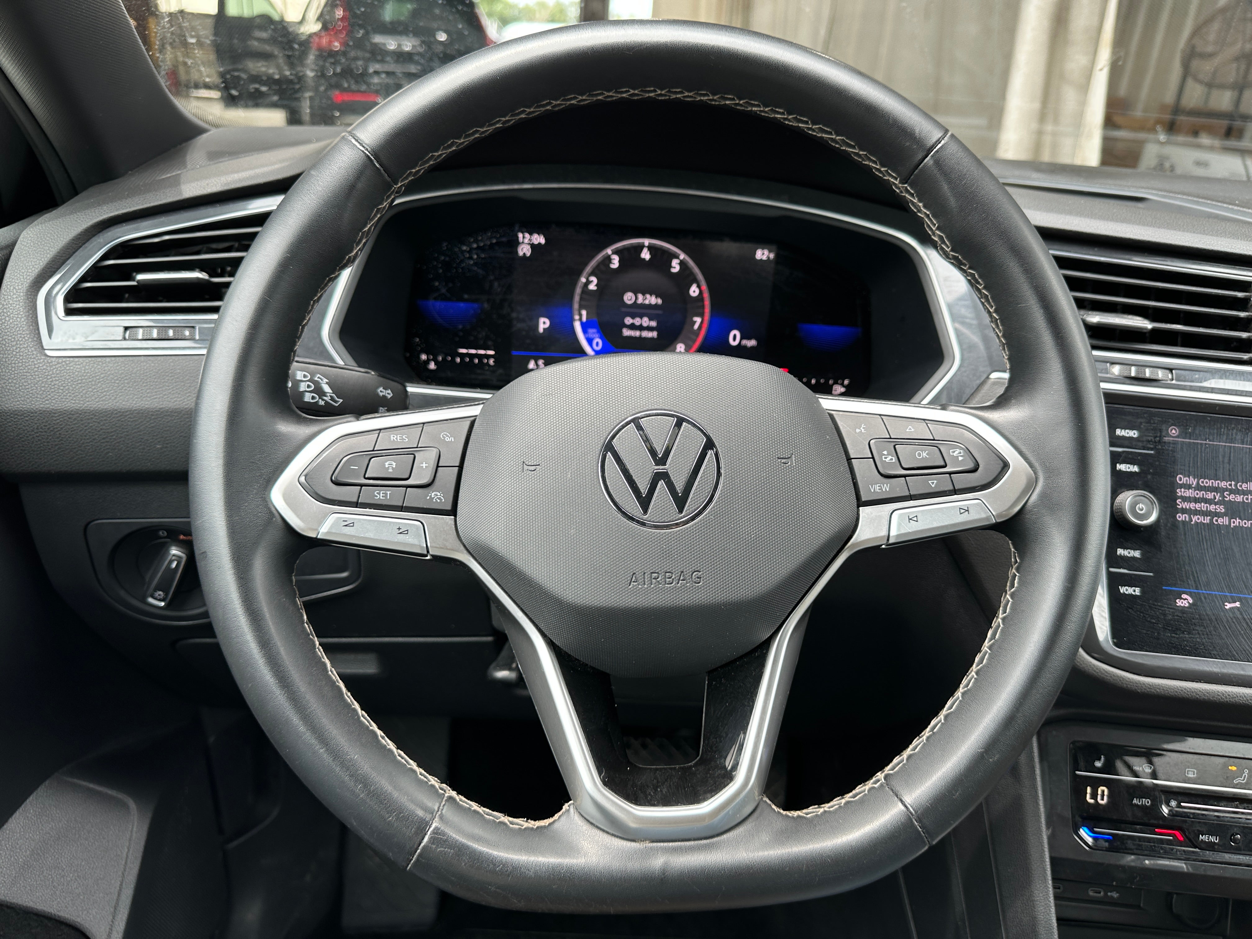 2022 Volkswagen Tiguan SE 4