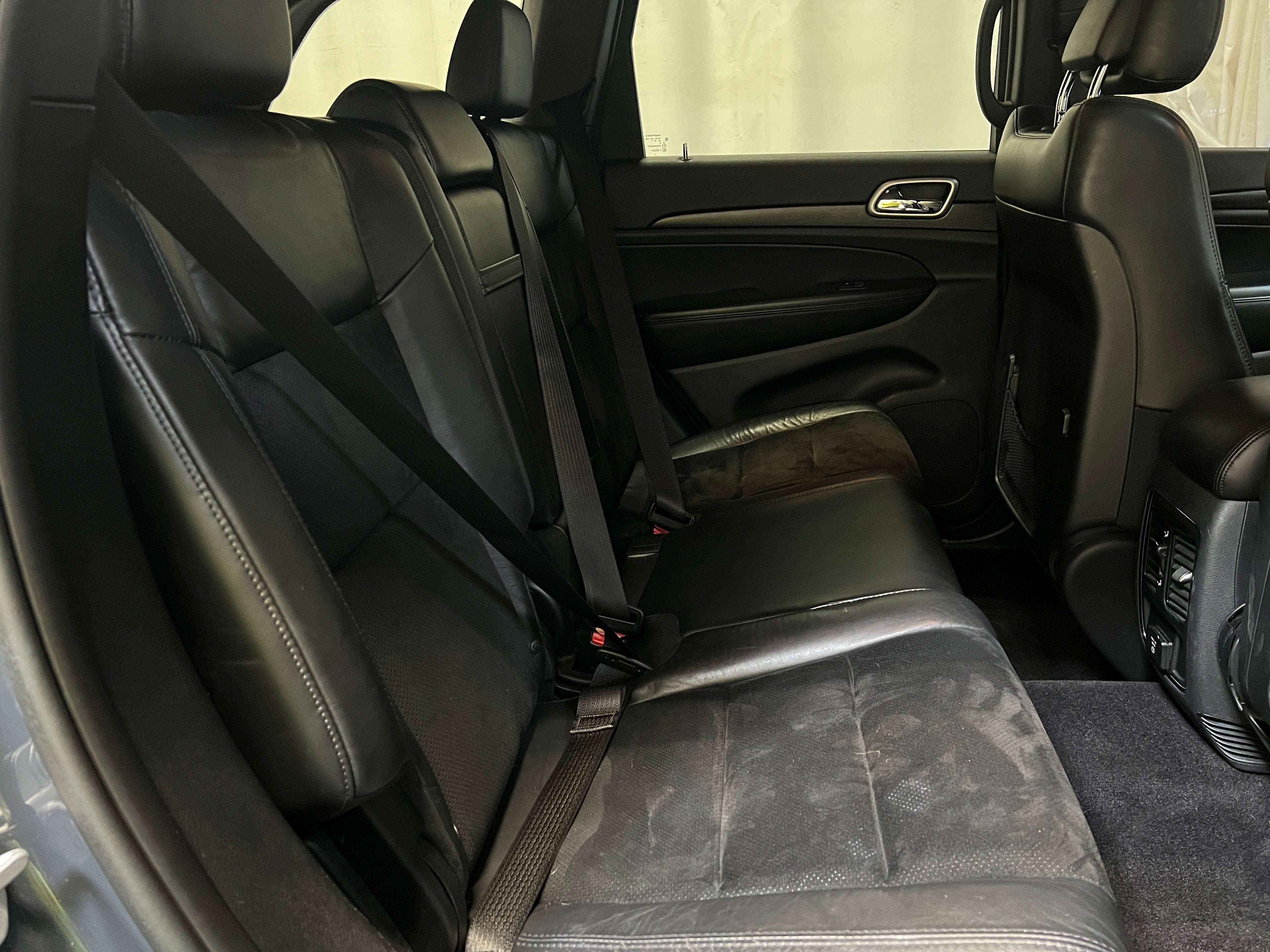 2018 Jeep Grand Cherokee Altitude 5